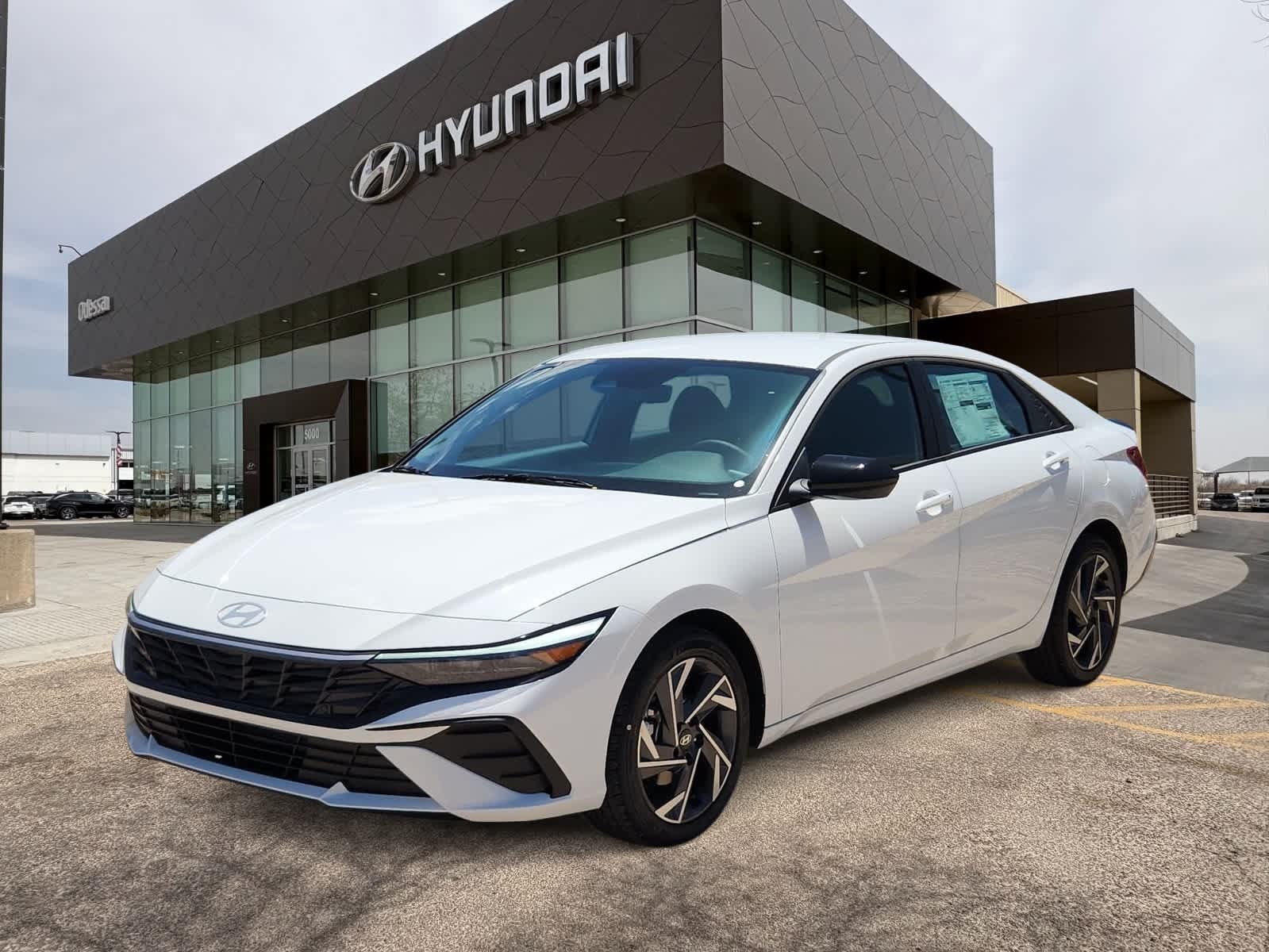new 2025 Hyundai Elantra car, priced at $25,625