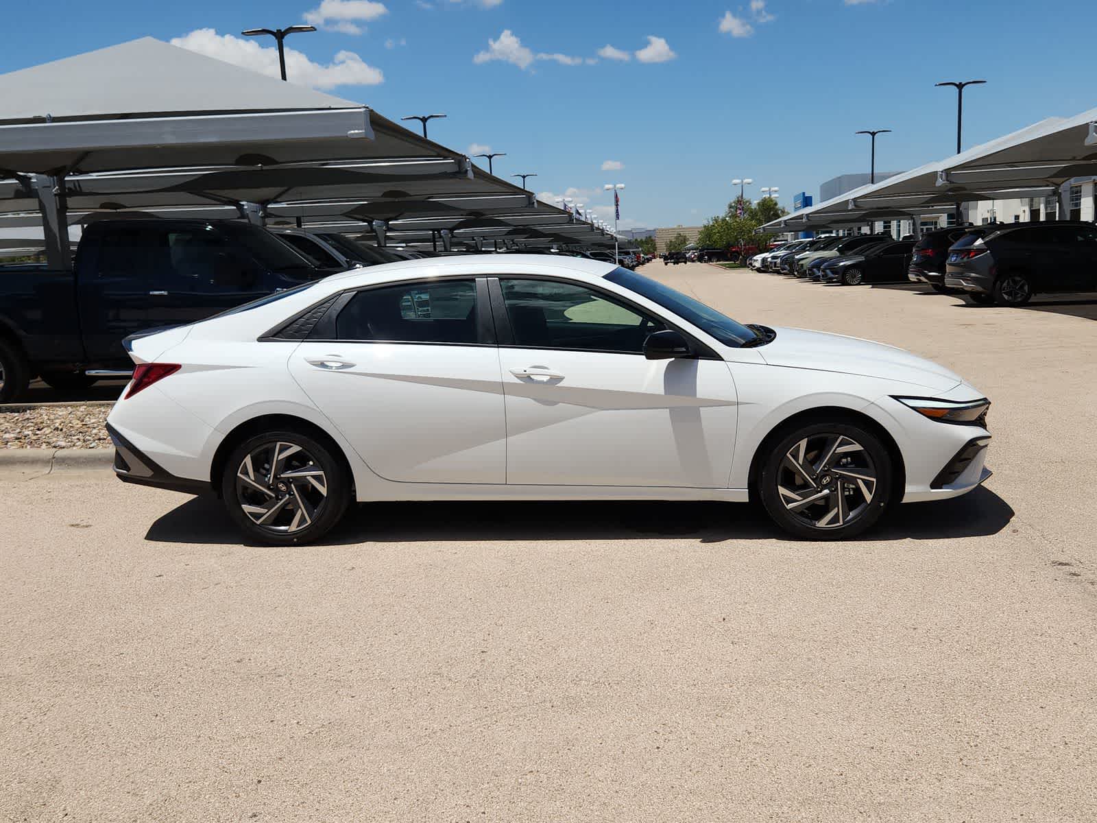 new 2025 Hyundai Elantra car, priced at $25,625