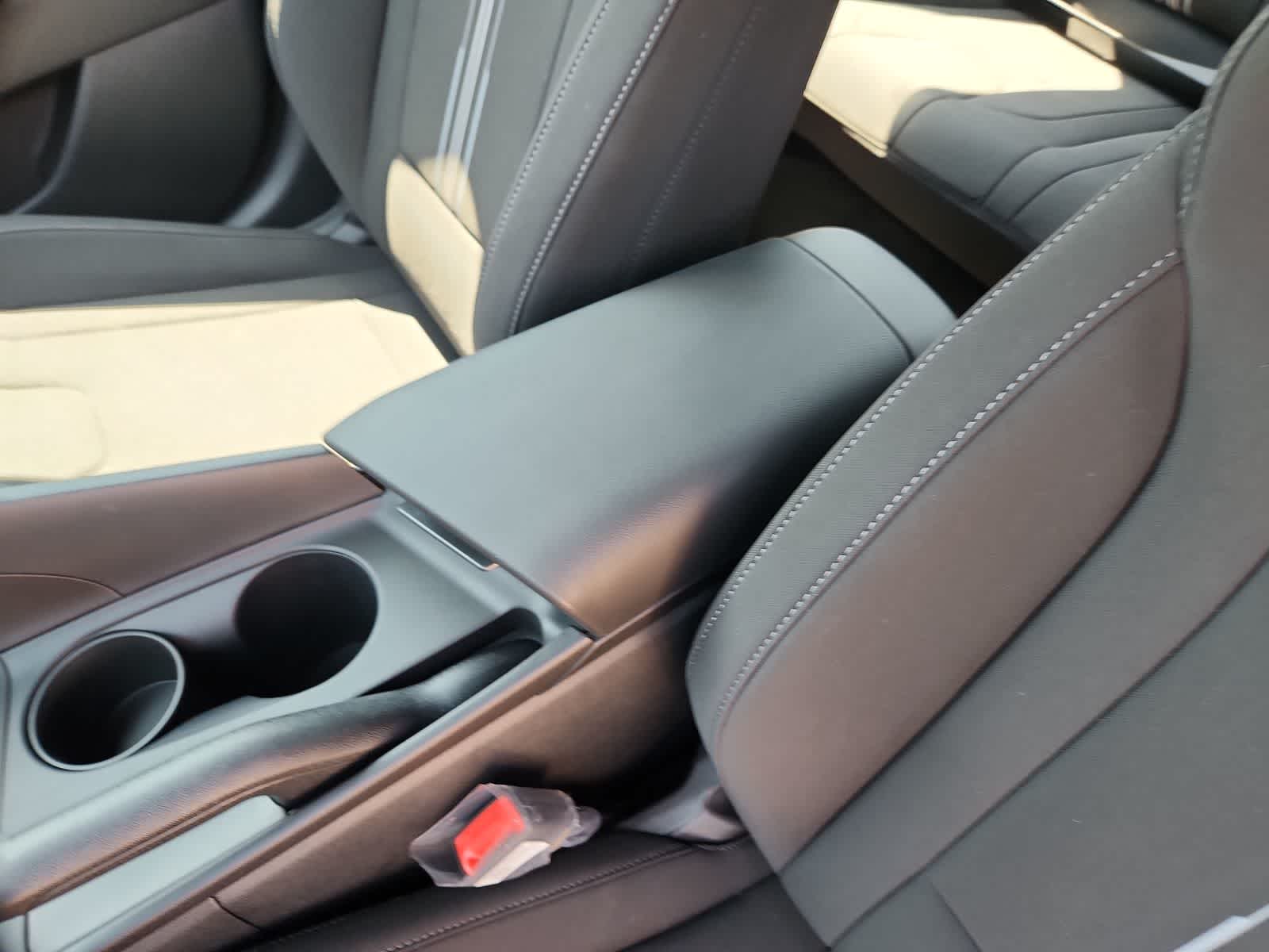 new 2025 Hyundai Elantra car, priced at $25,135