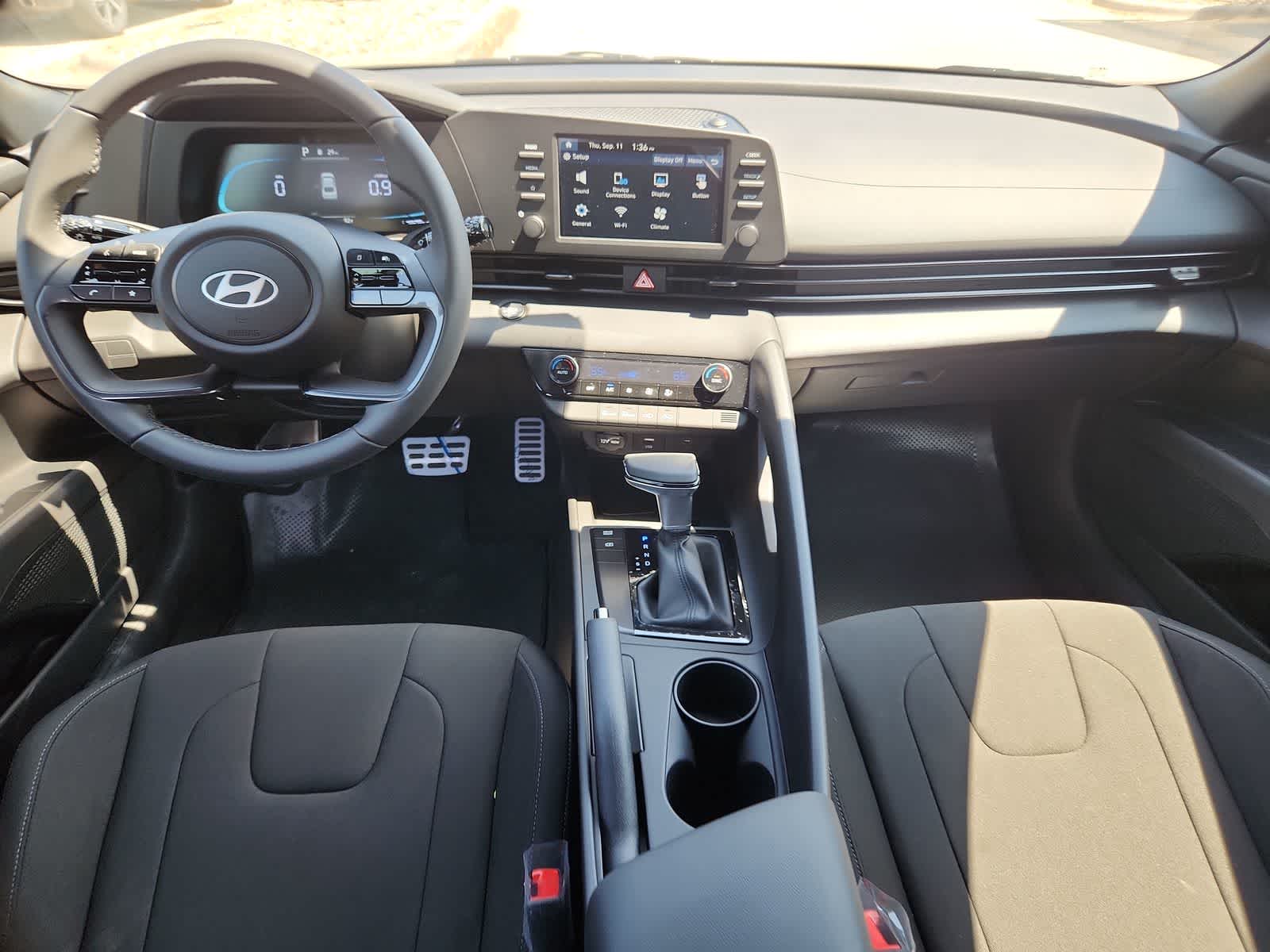 new 2025 Hyundai Elantra car, priced at $25,135