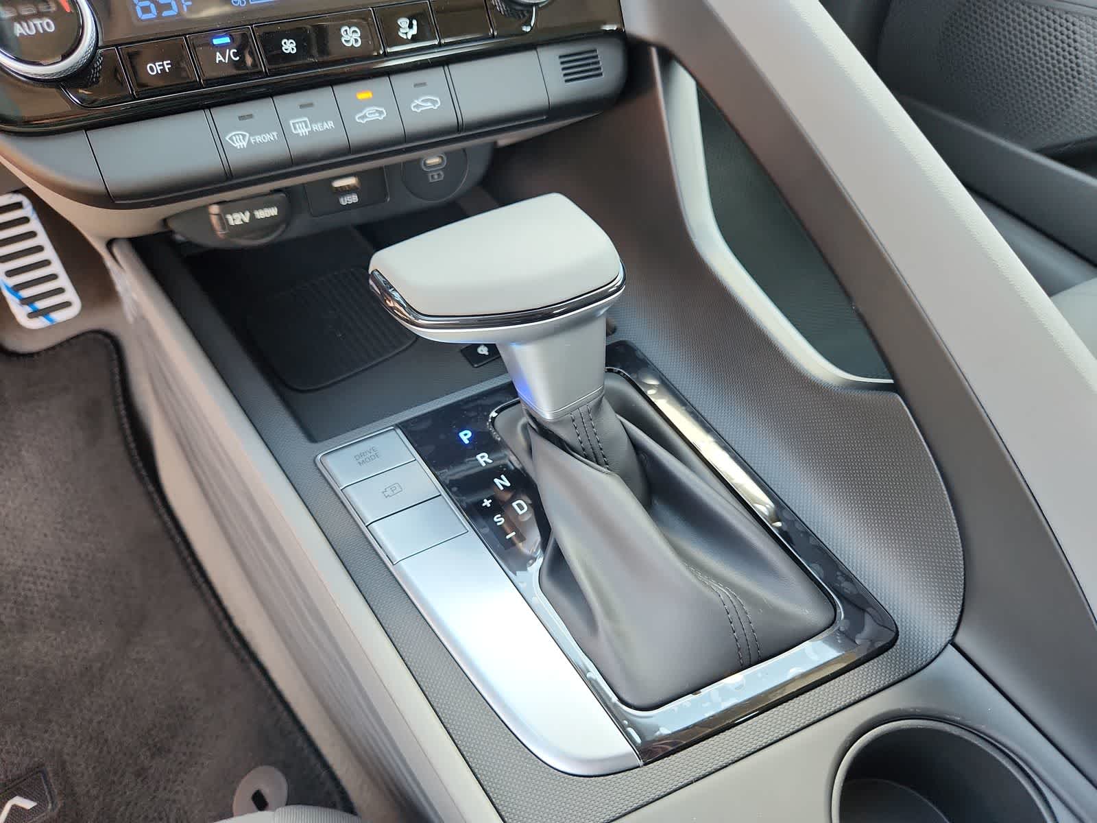 new 2025 Hyundai Elantra car, priced at $24,840