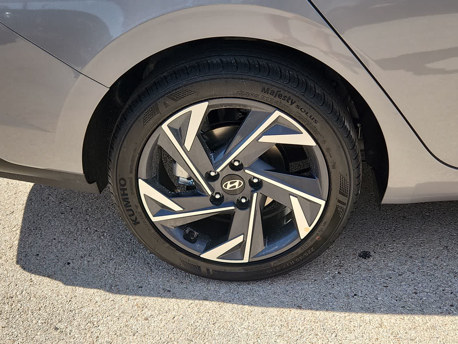 new 2025 Hyundai Elantra car, priced at $24,840