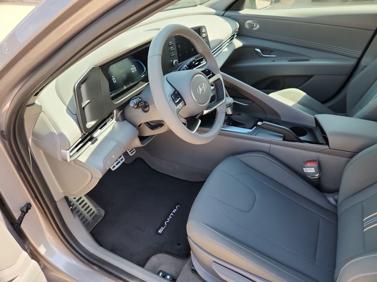 new 2025 Hyundai Elantra car, priced at $25,125