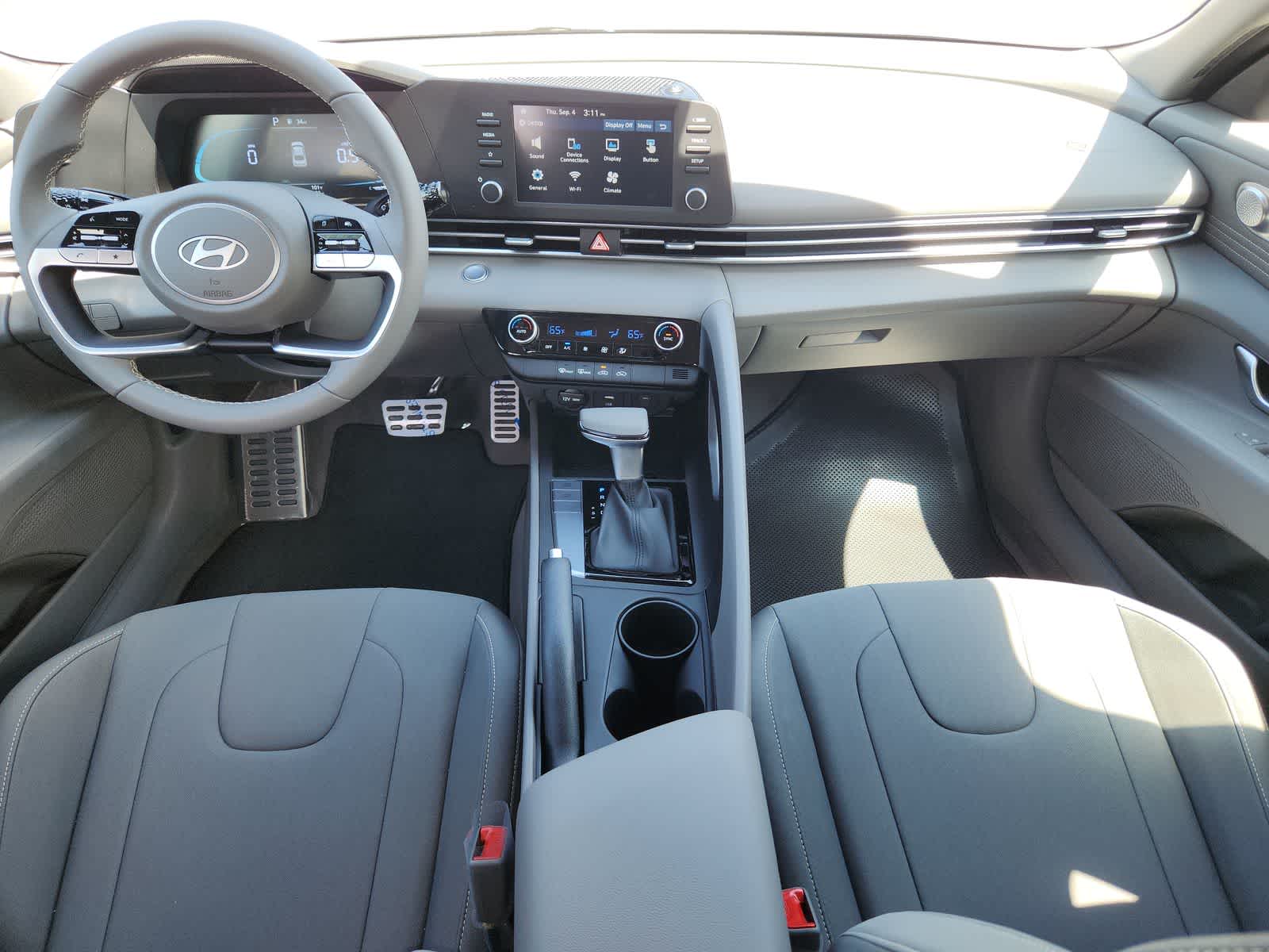 new 2025 Hyundai Elantra car, priced at $25,125