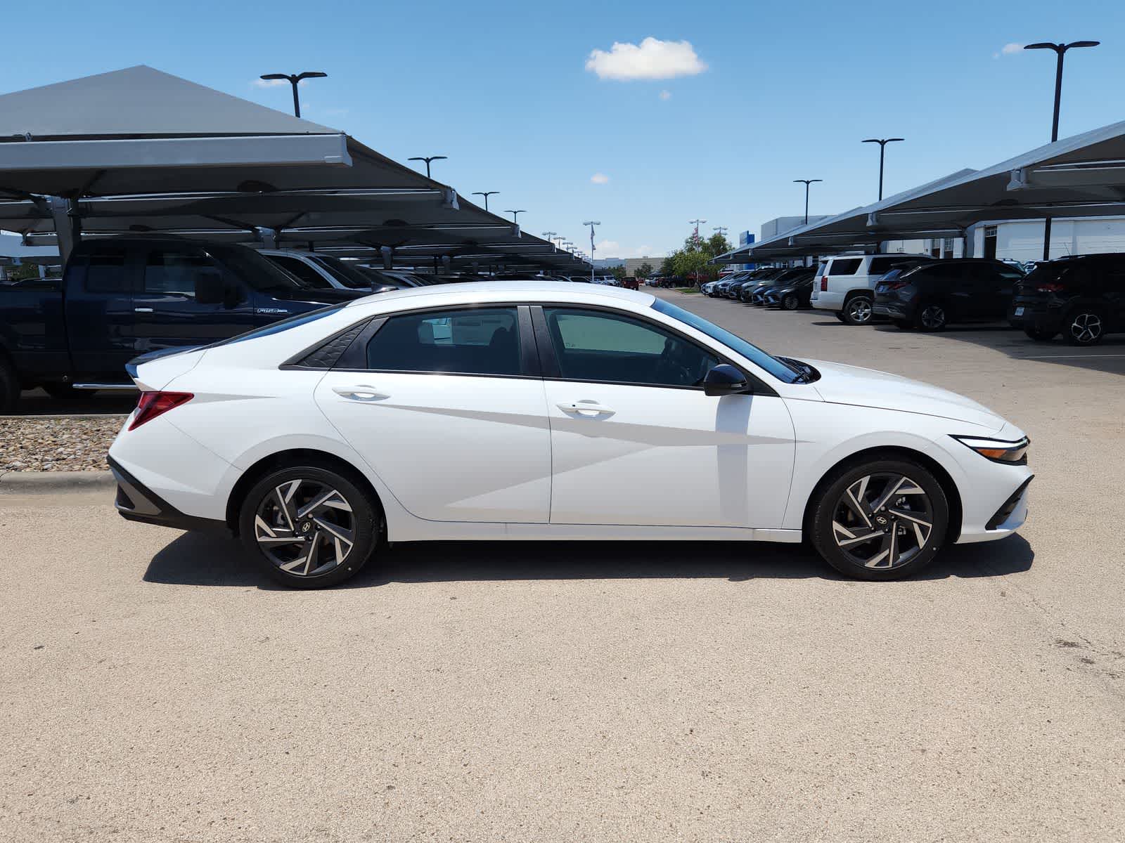 new 2025 Hyundai Elantra car, priced at $25,340