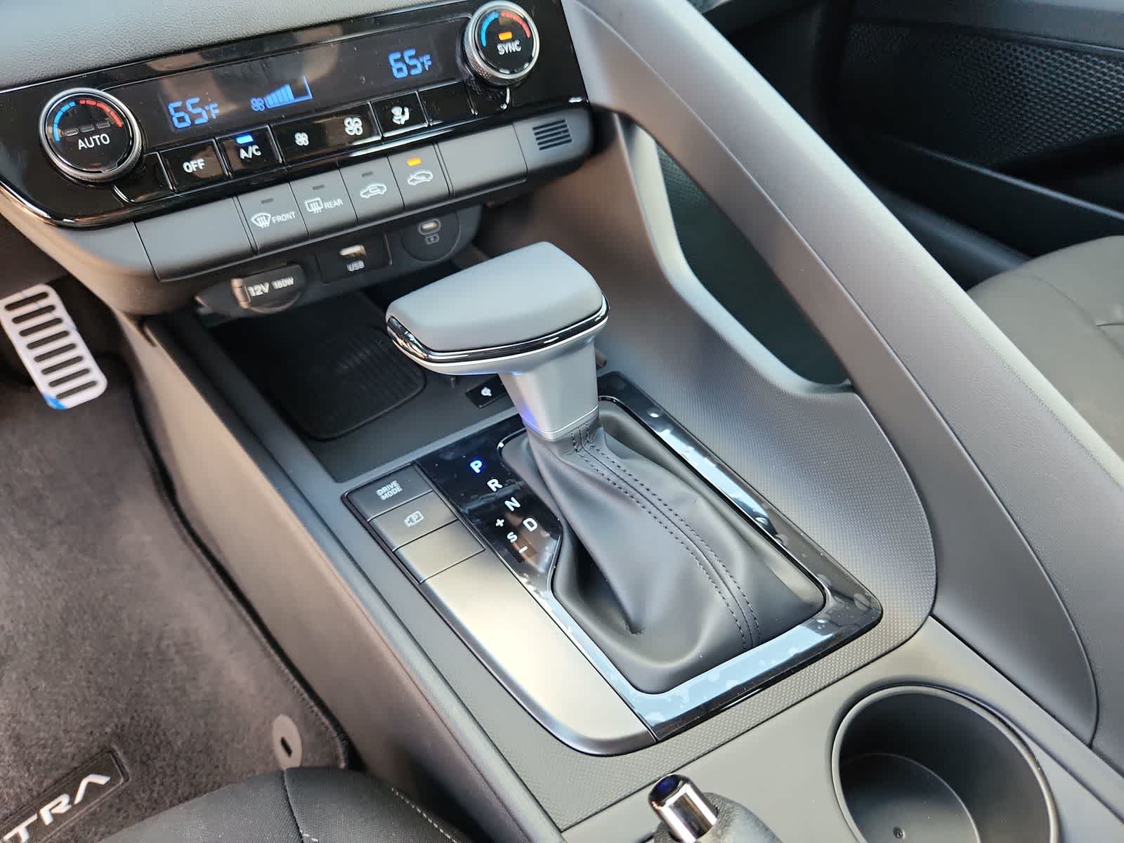 new 2025 Hyundai Elantra car, priced at $24,840