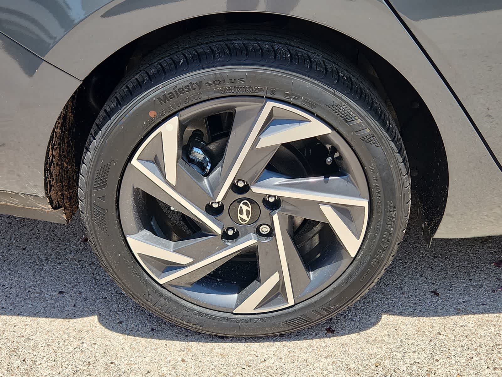 new 2025 Hyundai Elantra car, priced at $25,020