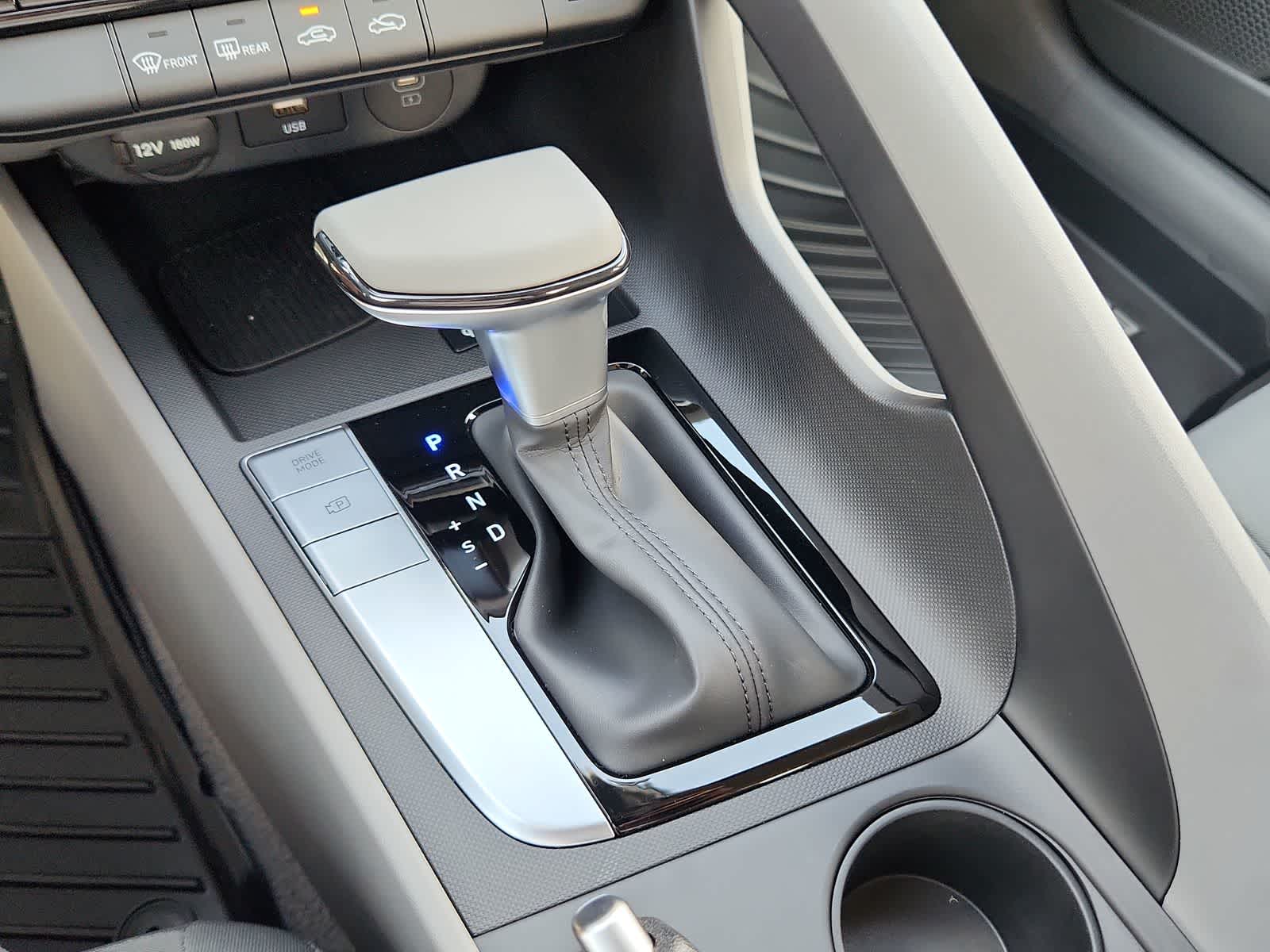 new 2025 Hyundai Elantra car, priced at $25,340