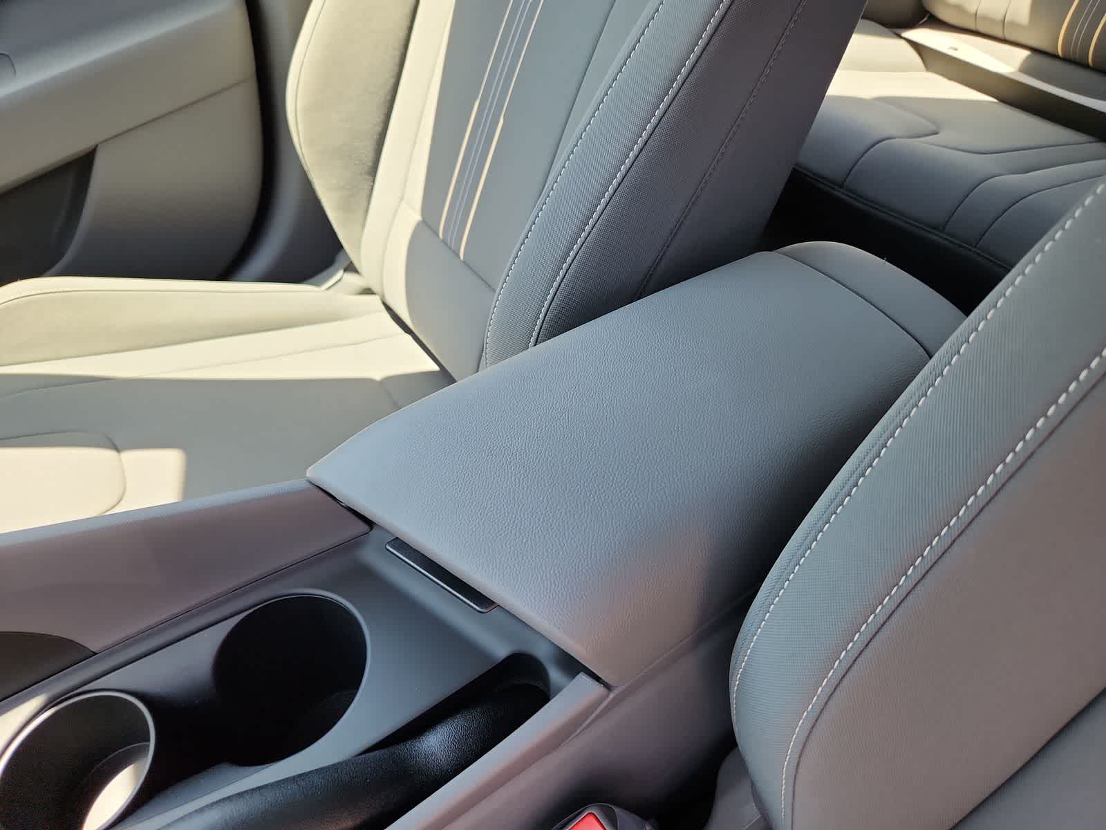 new 2025 Hyundai Elantra car, priced at $25,125