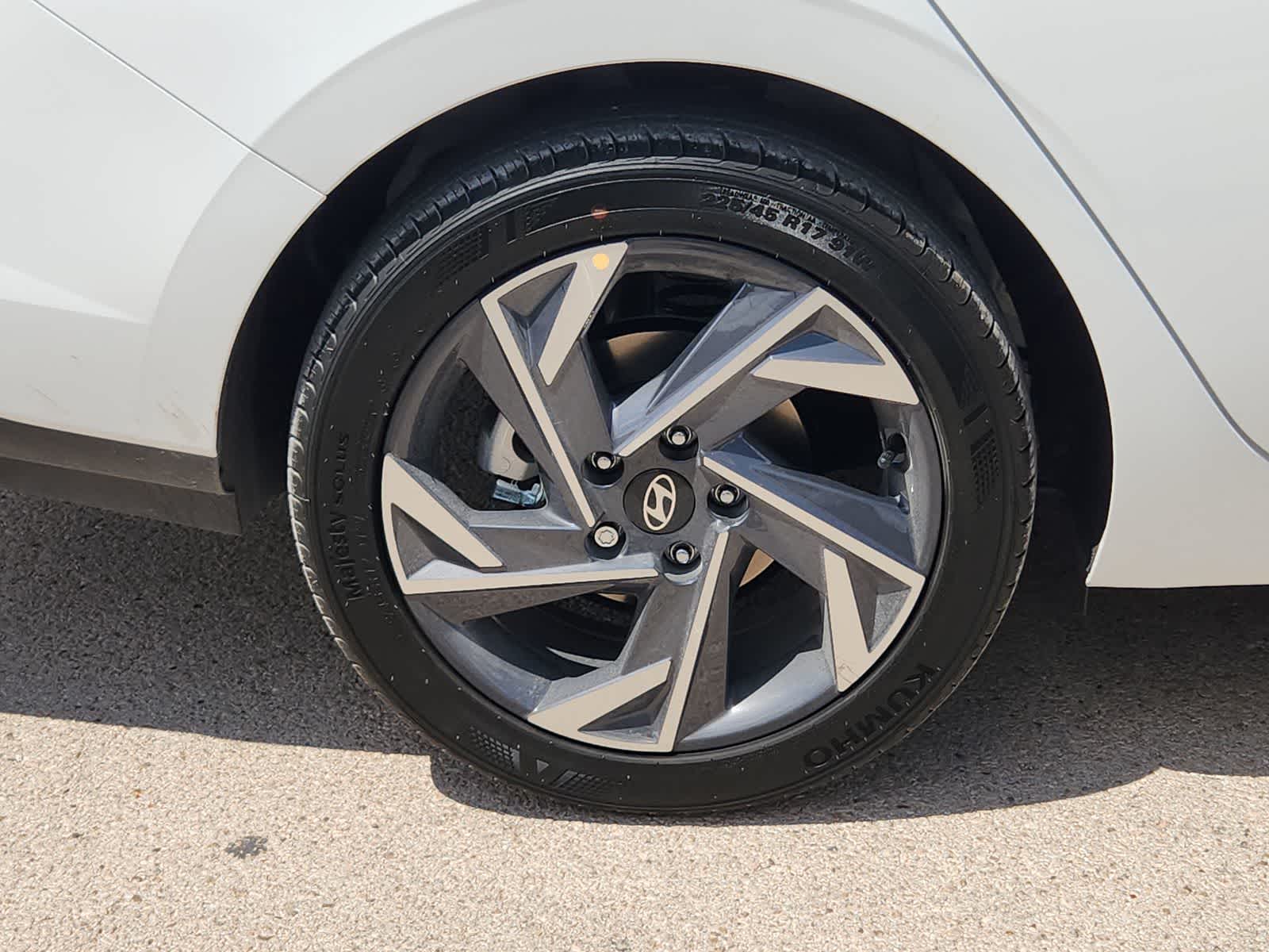 new 2025 Hyundai Elantra car, priced at $25,635