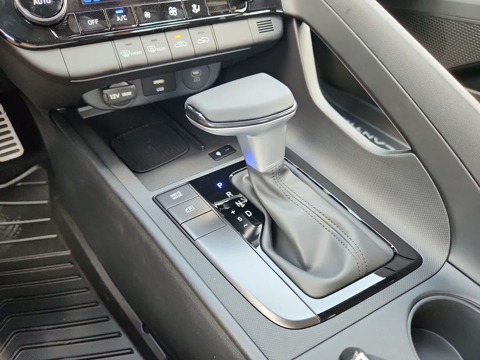new 2025 Hyundai Elantra car, priced at $25,635