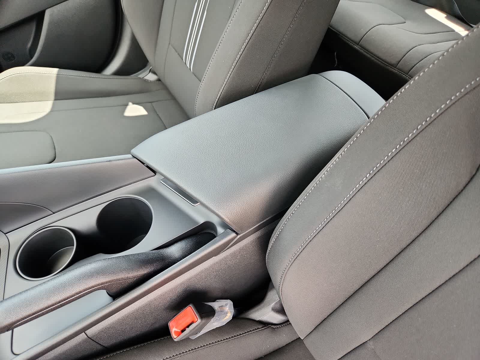 new 2025 Hyundai Elantra car, priced at $25,090