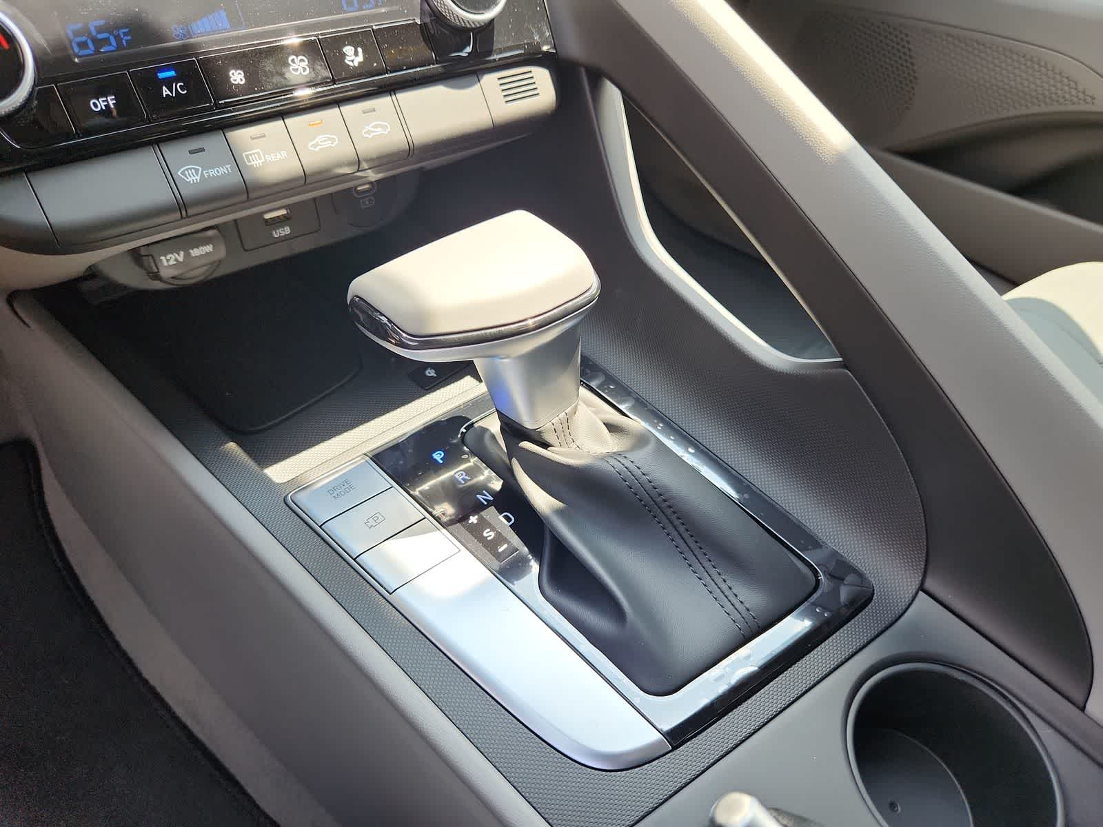 new 2025 Hyundai Elantra car, priced at $25,125
