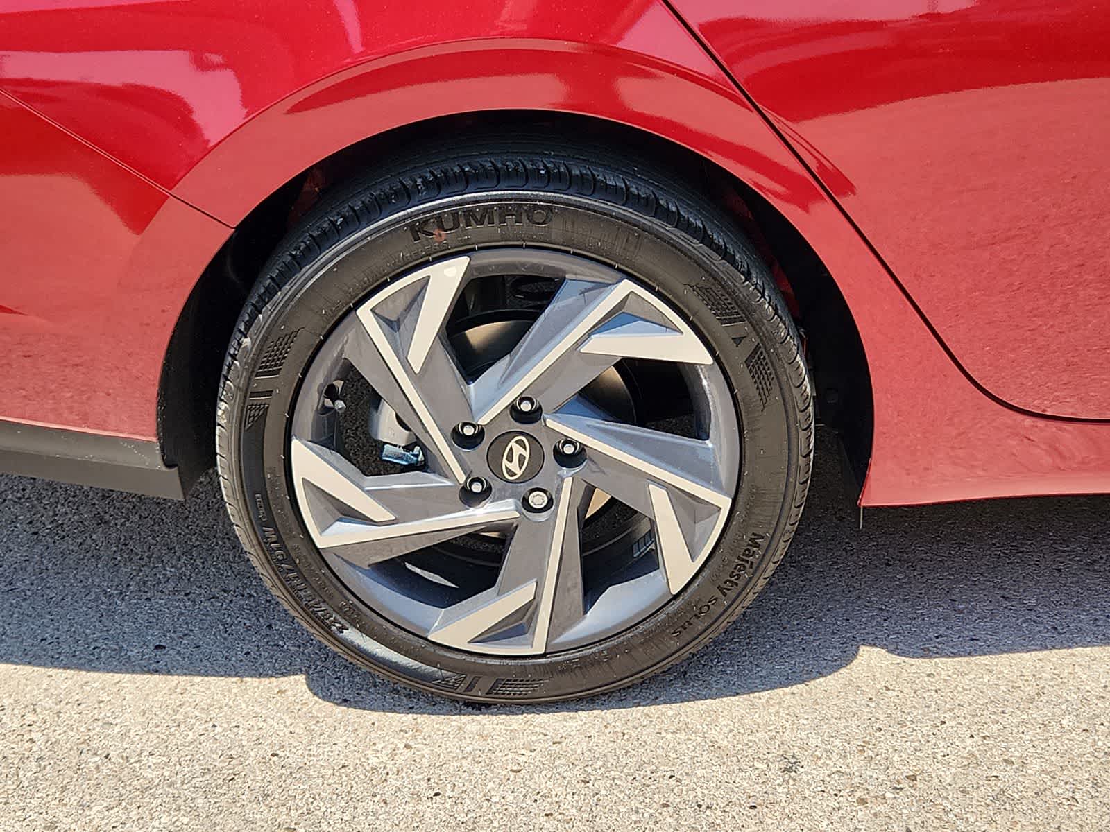 new 2025 Hyundai Elantra car, priced at $25,625