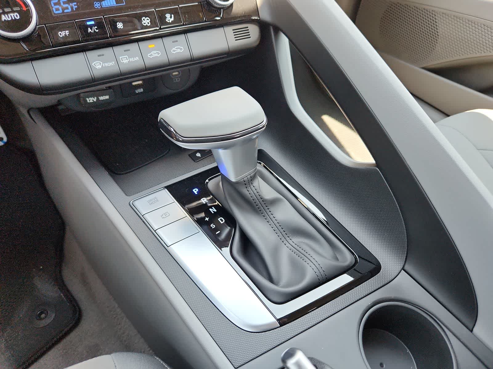 new 2025 Hyundai Elantra car, priced at $25,625