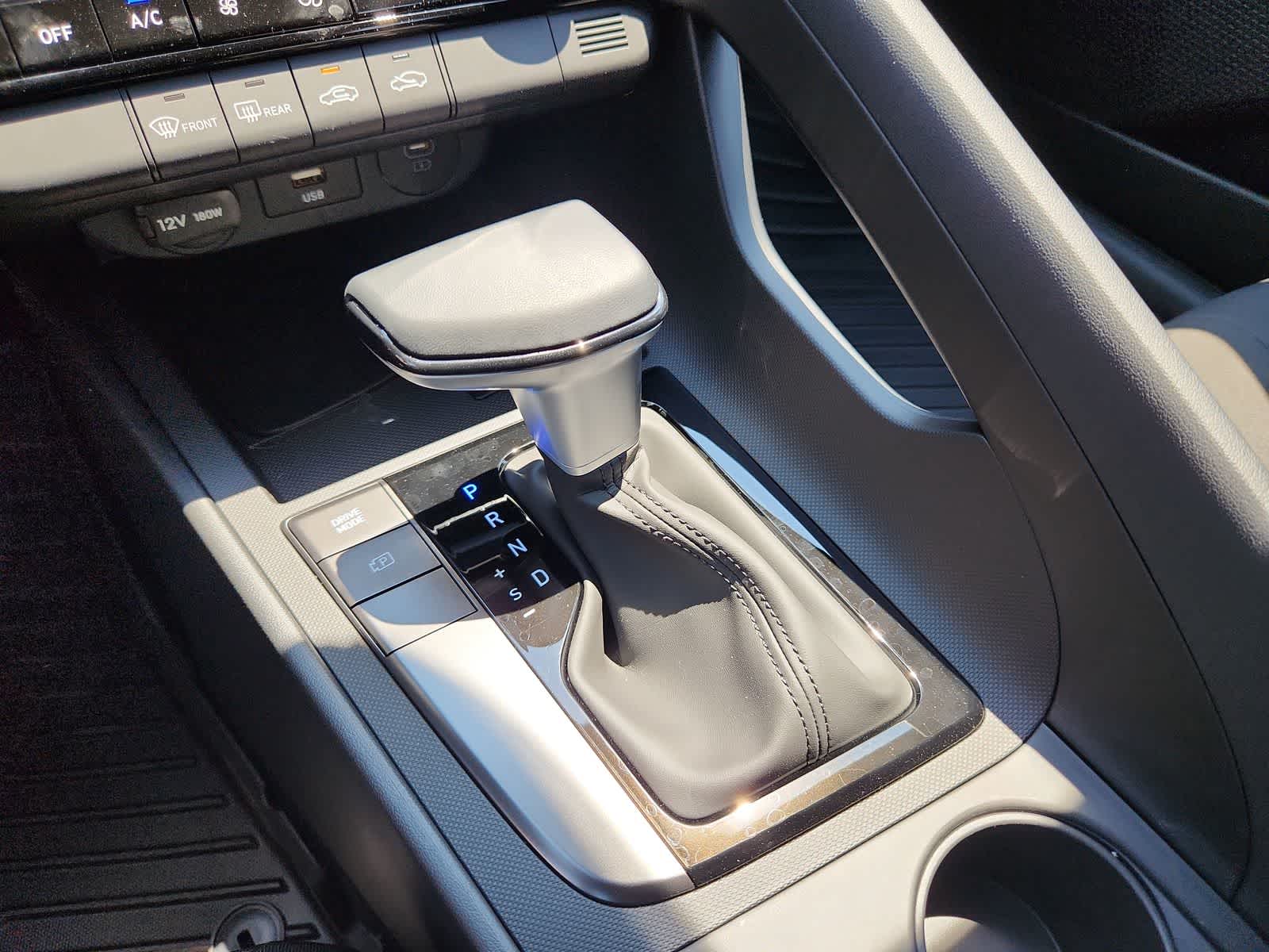 new 2025 Hyundai Elantra car, priced at $25,590