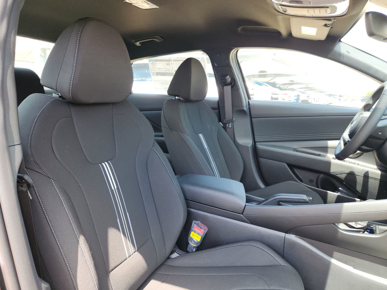 new 2025 Hyundai Elantra car, priced at $25,125