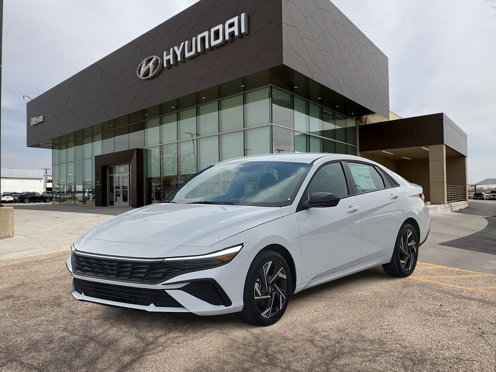 new 2025 Hyundai Elantra Hybrid car, priced at $29,660