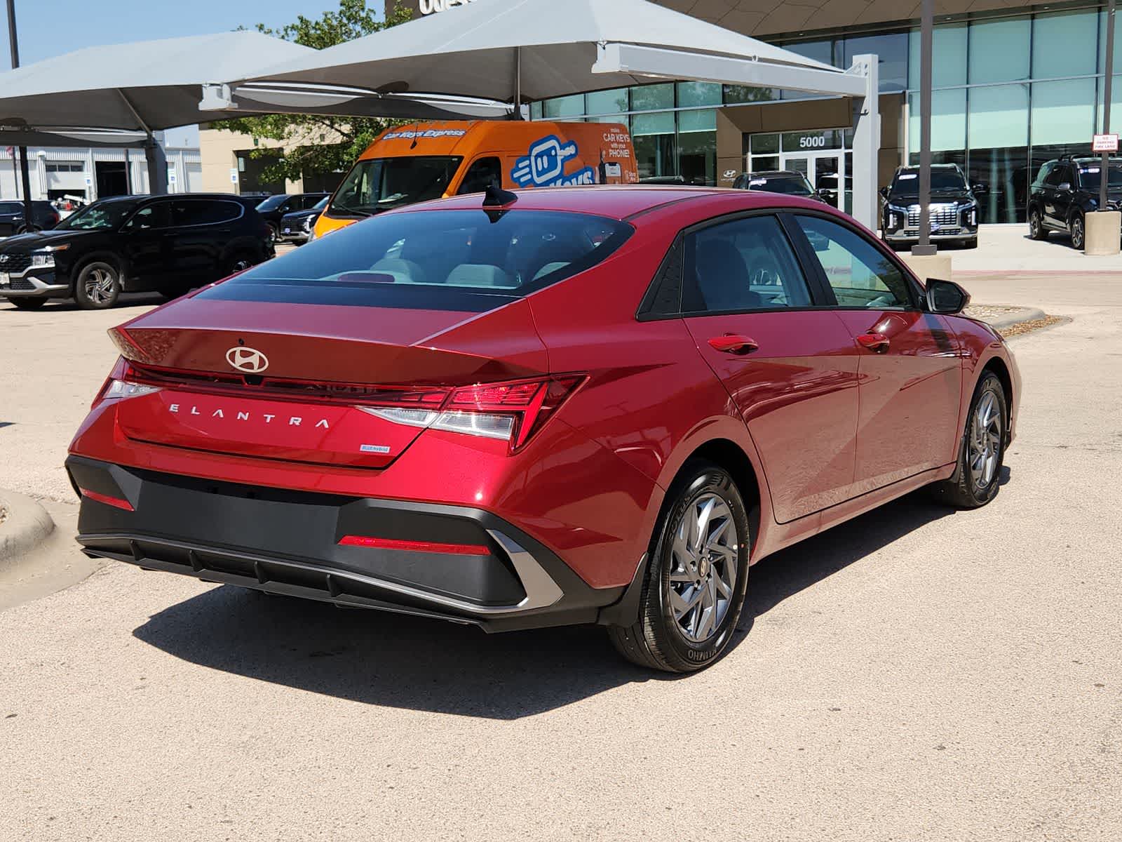 new 2025 Hyundai Elantra Hybrid car, priced at $27,805