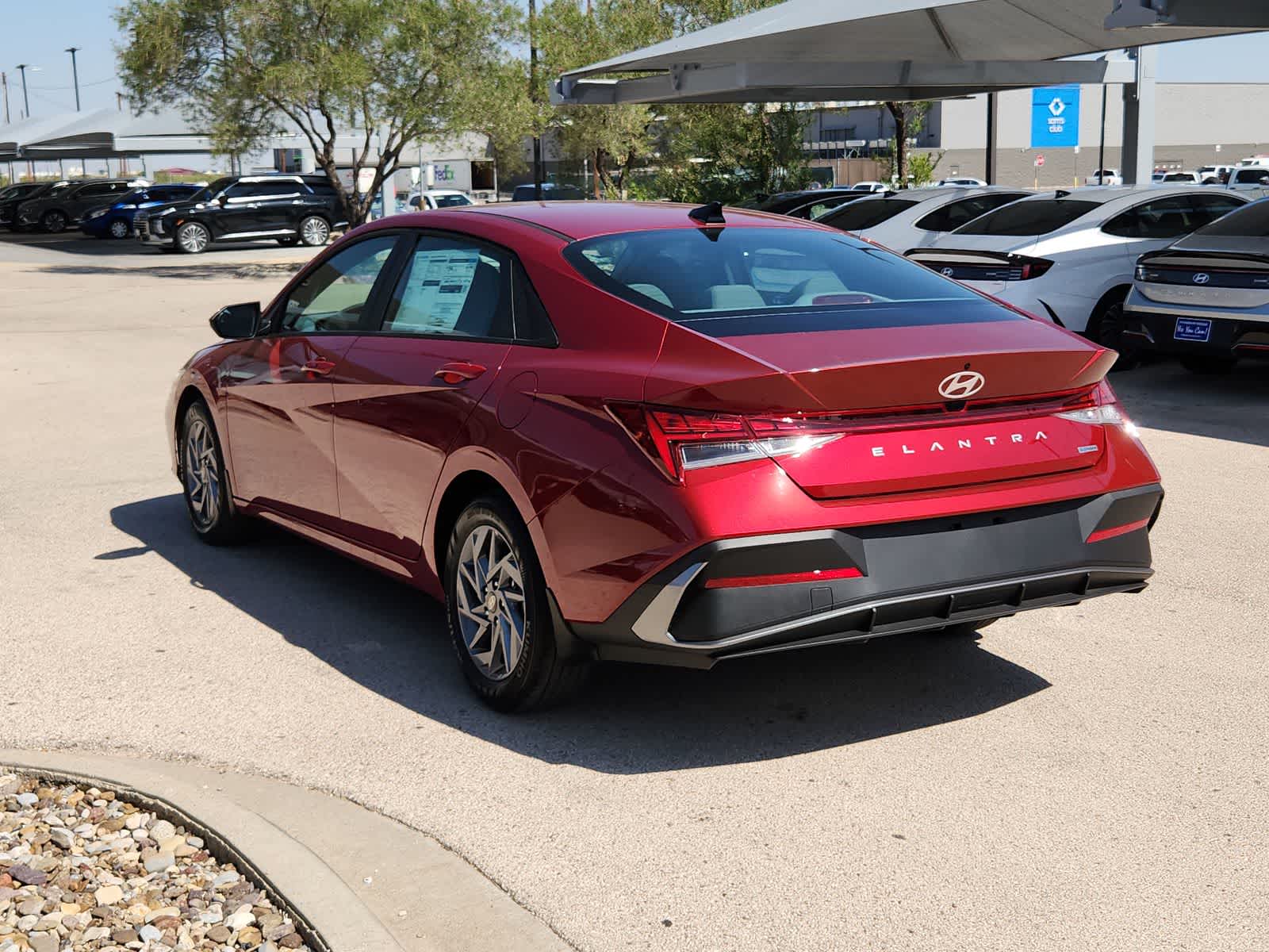 new 2025 Hyundai Elantra Hybrid car, priced at $27,805