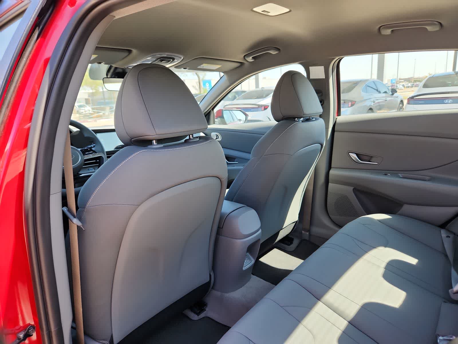new 2025 Hyundai Elantra Hybrid car, priced at $27,805