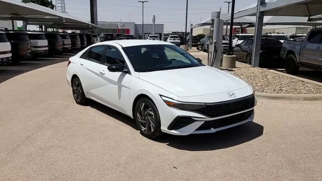 new 2025 Hyundai Elantra Hybrid car, priced at $29,470