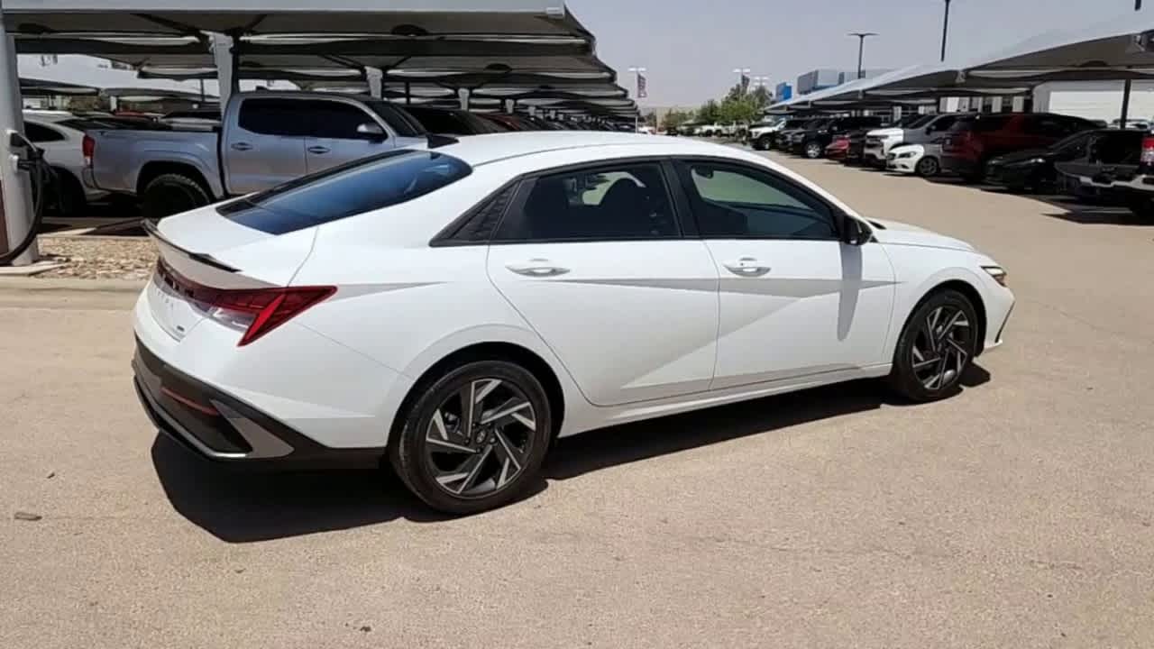 new 2025 Hyundai Elantra Hybrid car, priced at $29,470