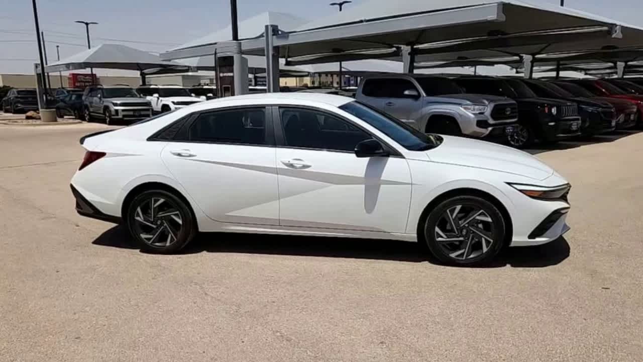 new 2025 Hyundai Elantra Hybrid car, priced at $29,470