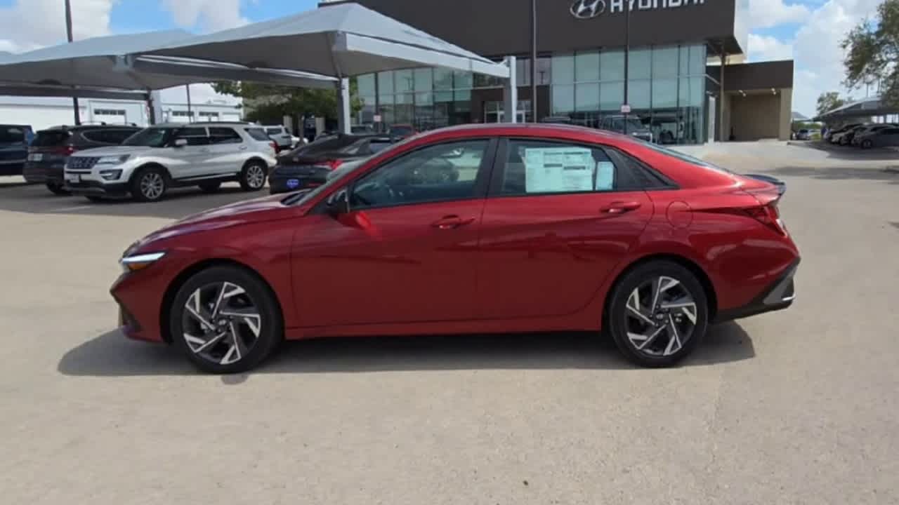 new 2025 Hyundai Elantra Hybrid car, priced at $27,340