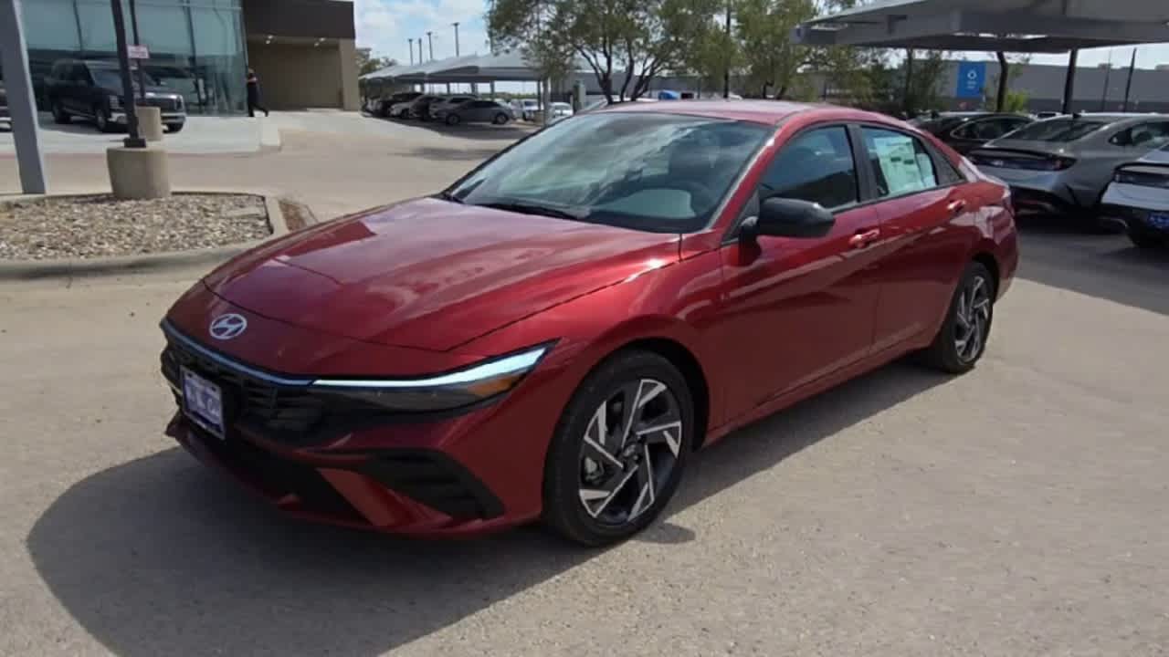 new 2025 Hyundai Elantra Hybrid car, priced at $27,340