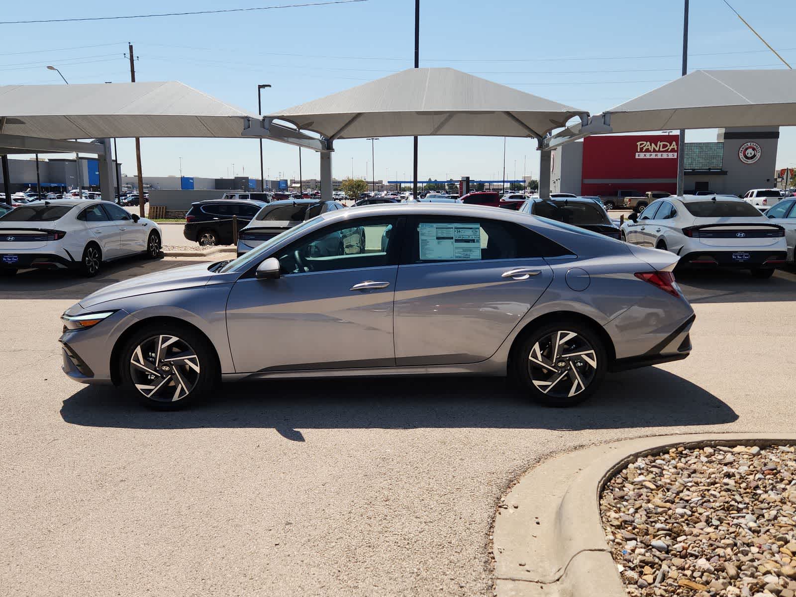 new 2025 Hyundai Elantra car, priced at $28,650