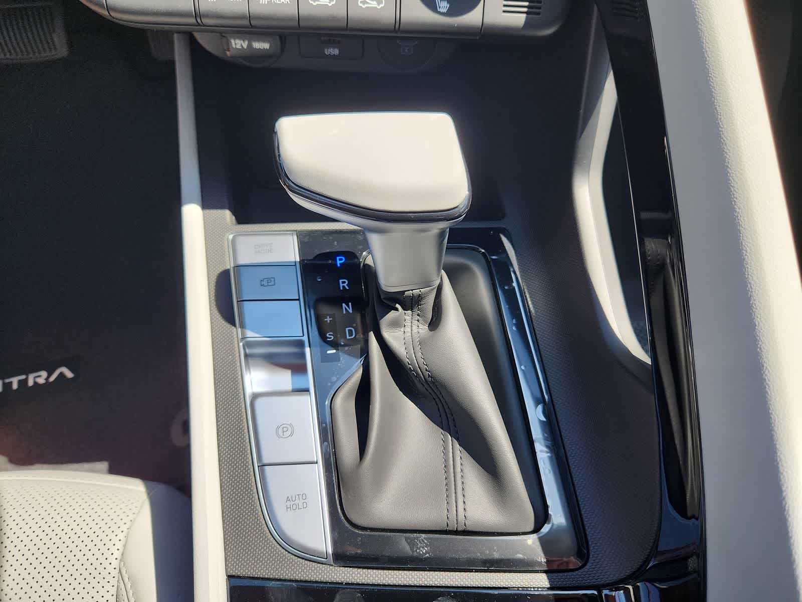 new 2025 Hyundai Elantra car, priced at $28,650