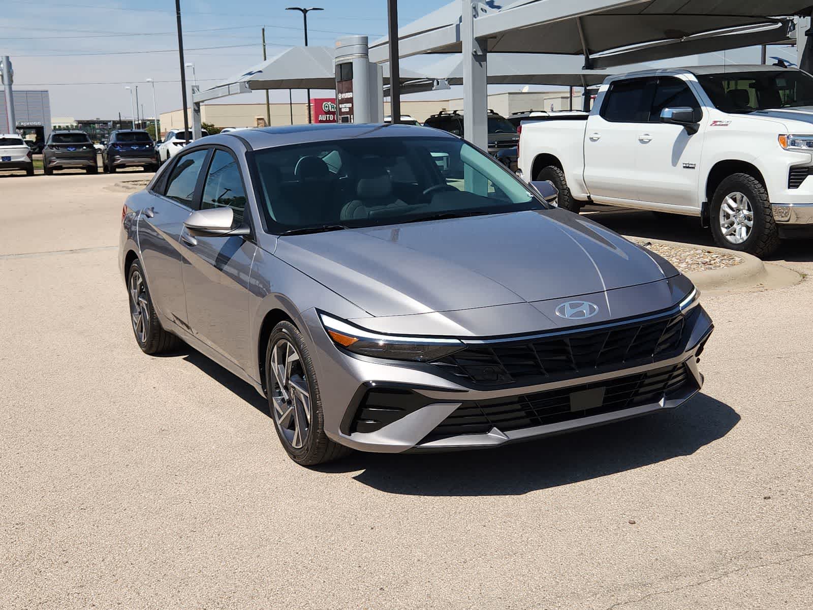 new 2025 Hyundai Elantra car, priced at $28,650