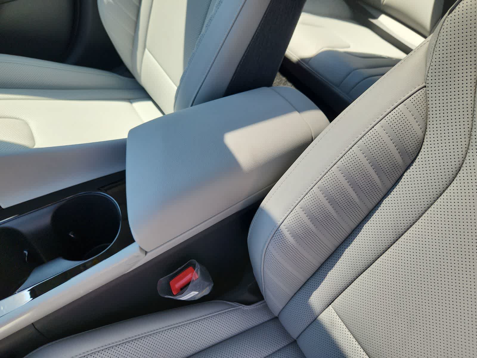 new 2025 Hyundai Elantra car, priced at $28,650