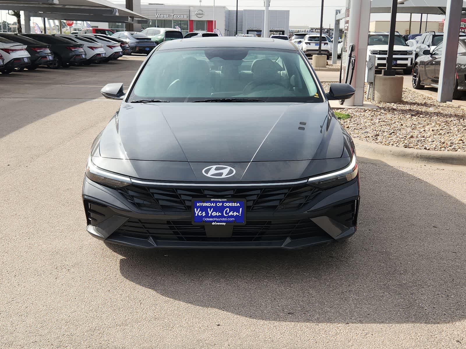 new 2025 Hyundai Elantra car, priced at $27,900