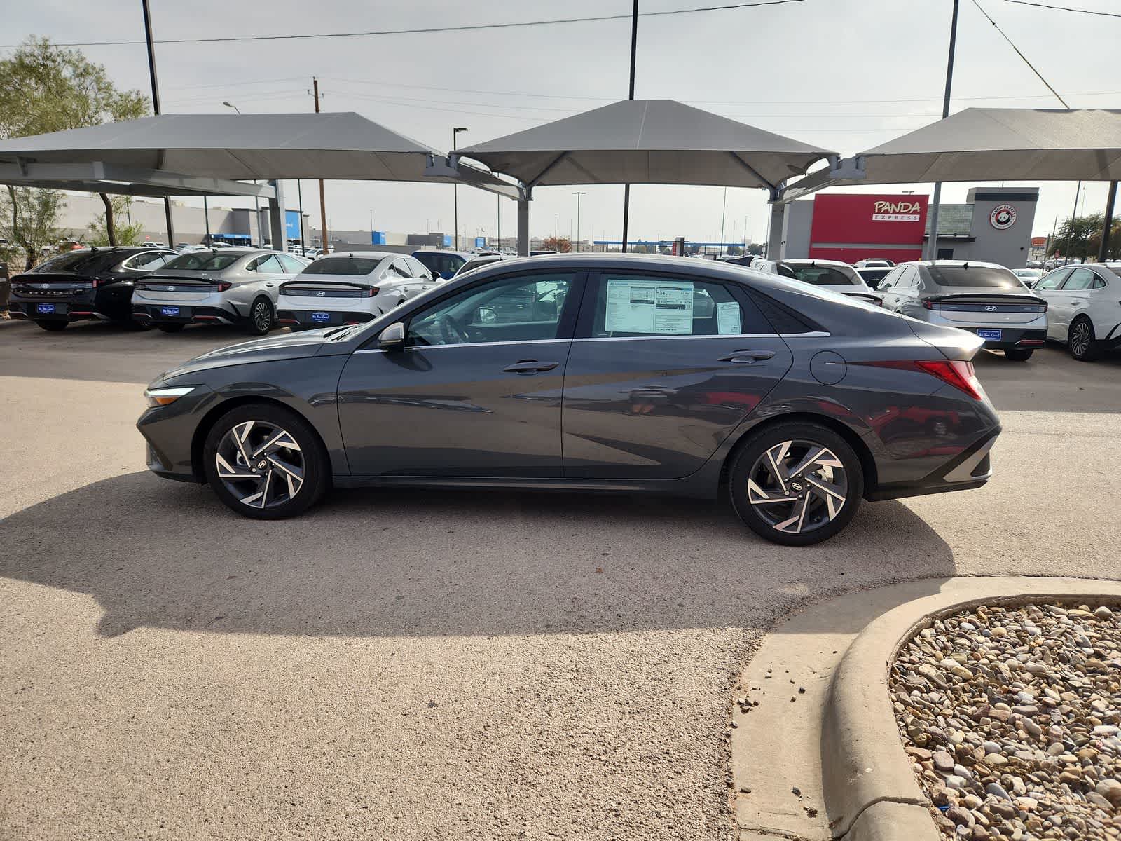 new 2025 Hyundai Elantra car, priced at $27,900