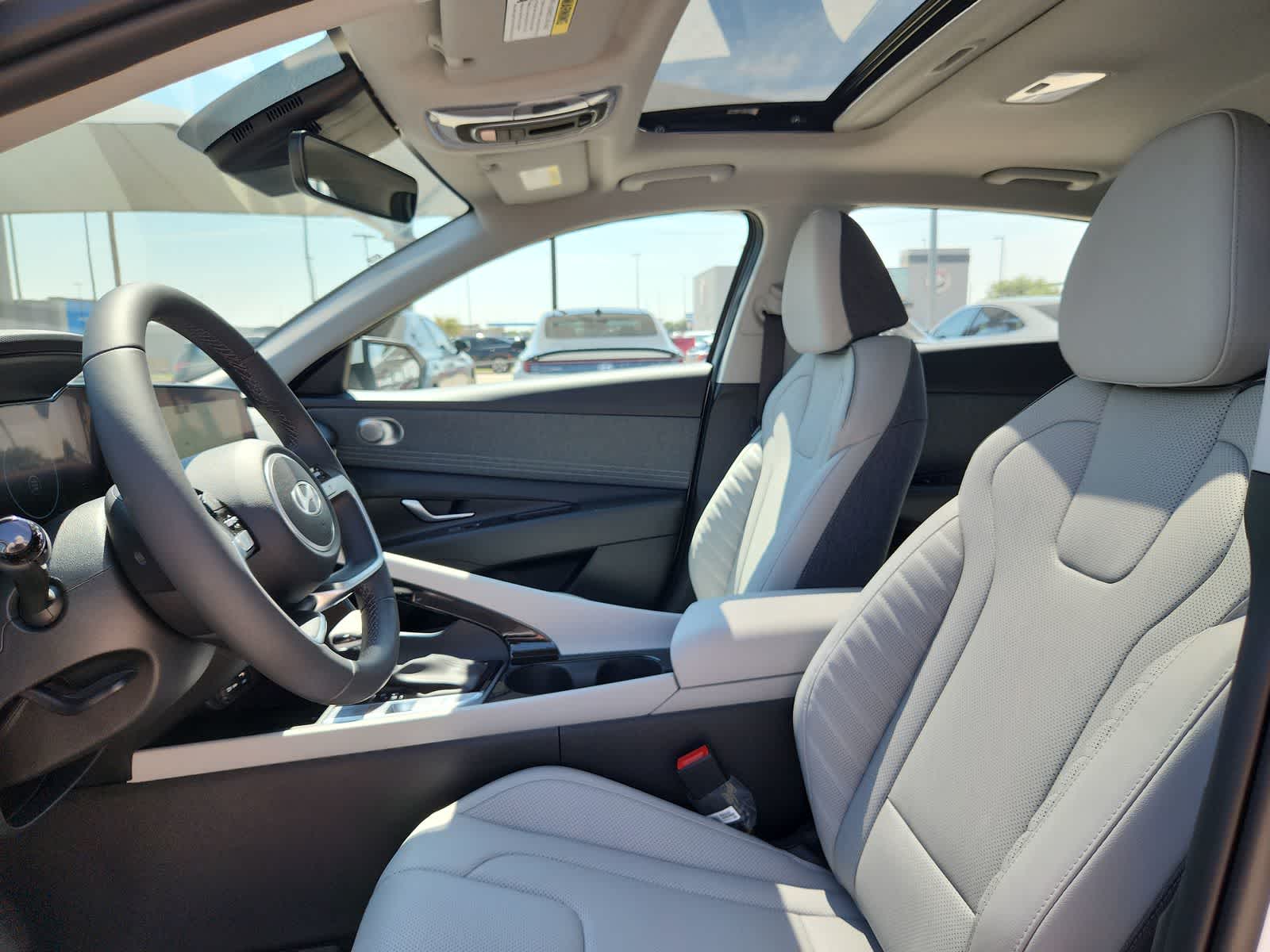 new 2025 Hyundai Elantra car, priced at $29,080