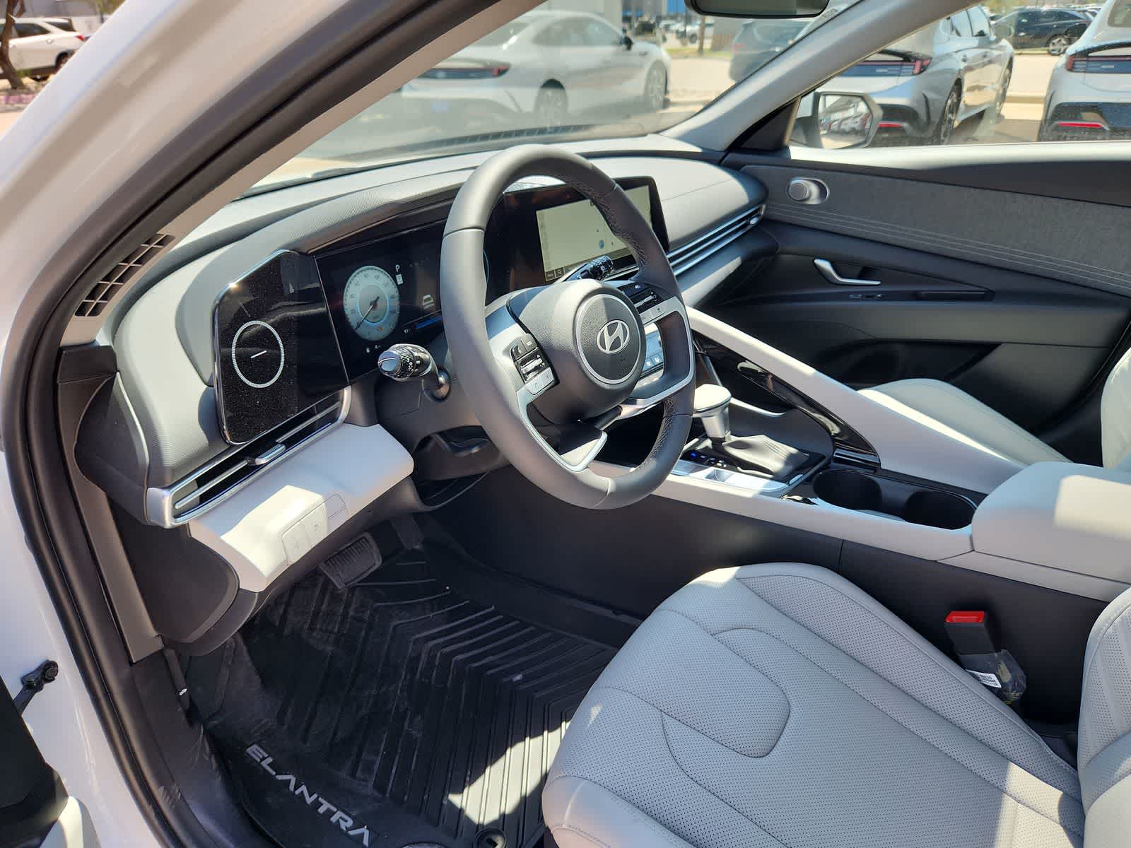 new 2025 Hyundai Elantra car, priced at $29,080