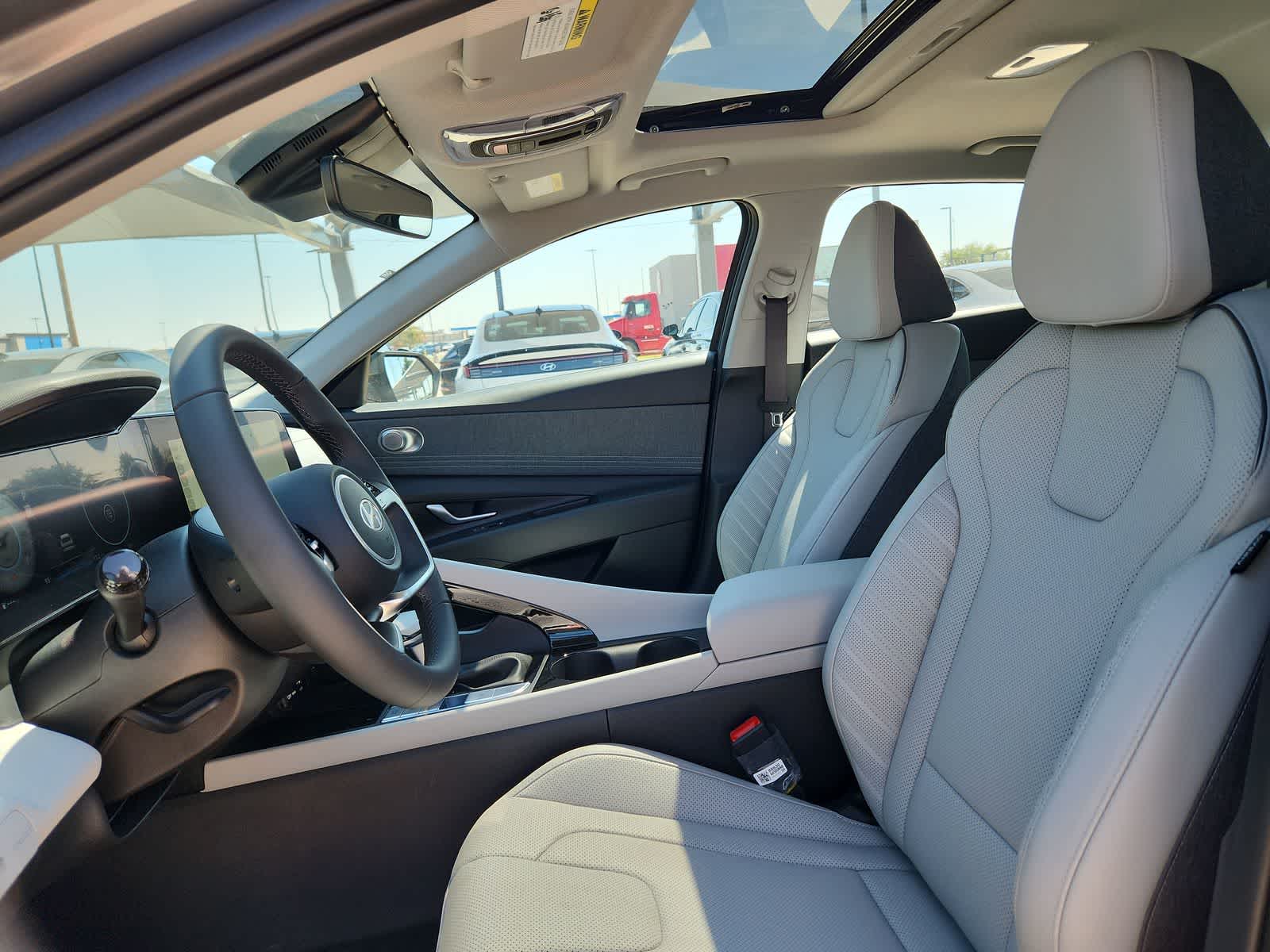 new 2025 Hyundai Elantra car, priced at $27,940