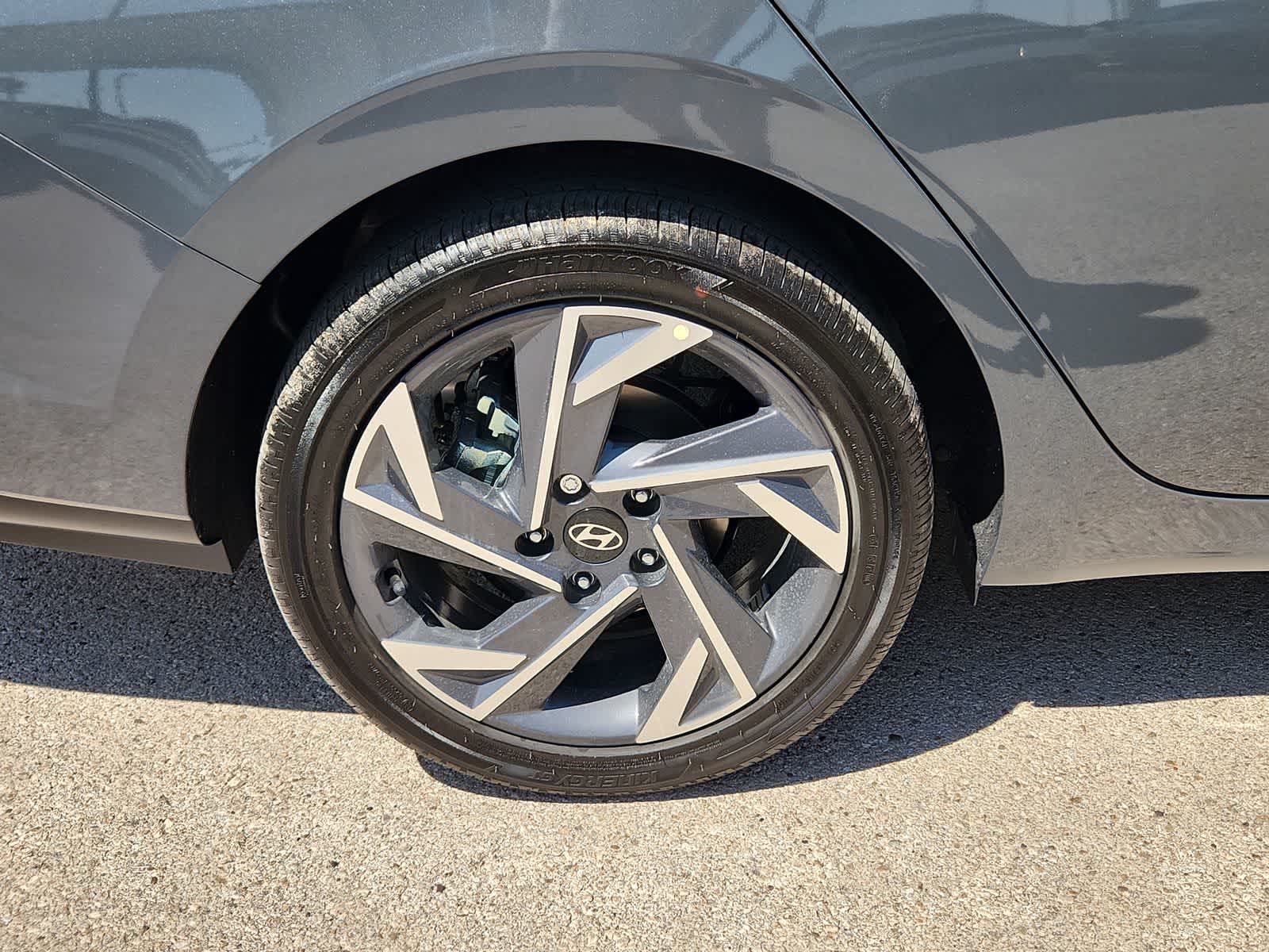 new 2025 Hyundai Elantra car, priced at $27,940