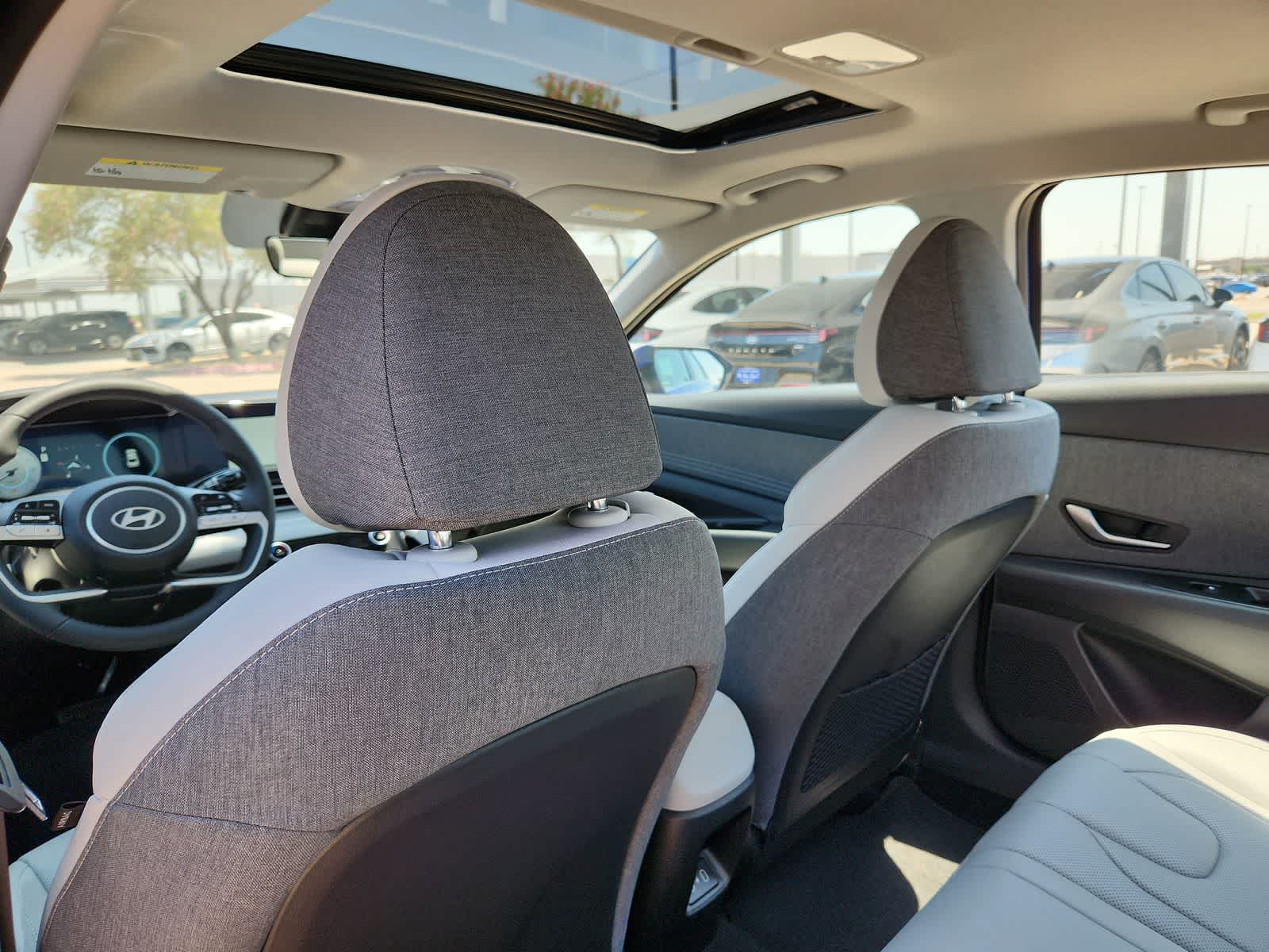 new 2025 Hyundai Elantra car, priced at $28,650