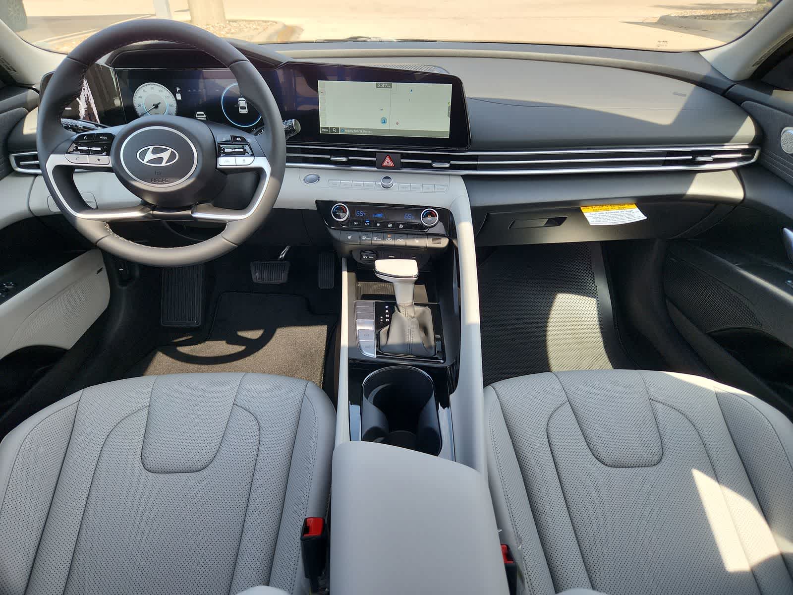 new 2025 Hyundai Elantra car, priced at $28,580