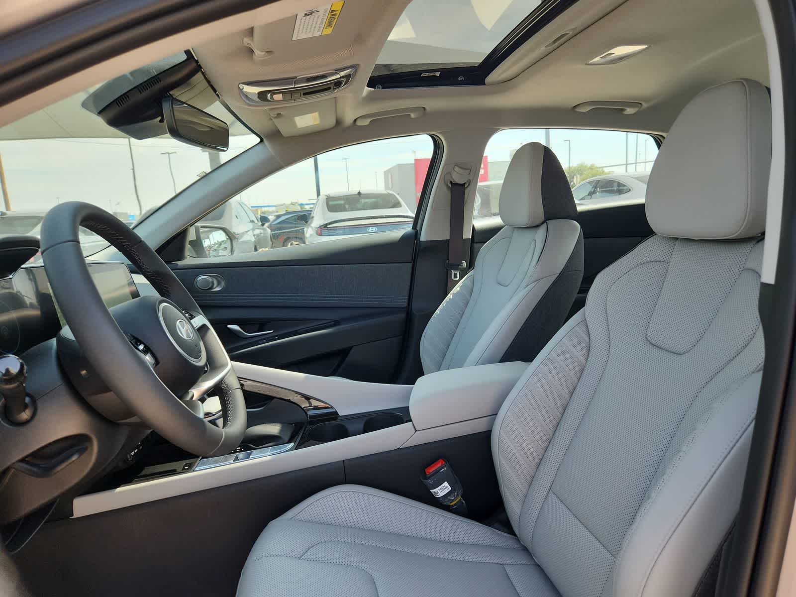 new 2025 Hyundai Elantra car, priced at $28,580