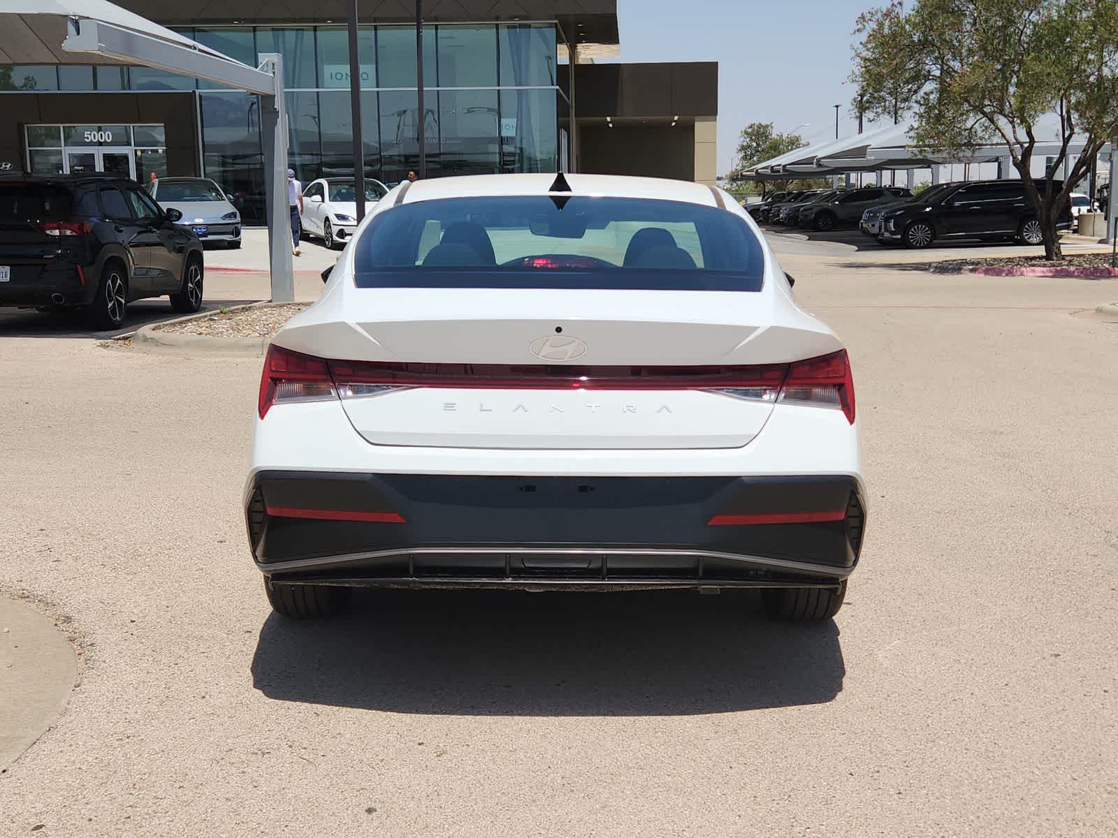 new 2025 Hyundai Elantra car, priced at $26,870