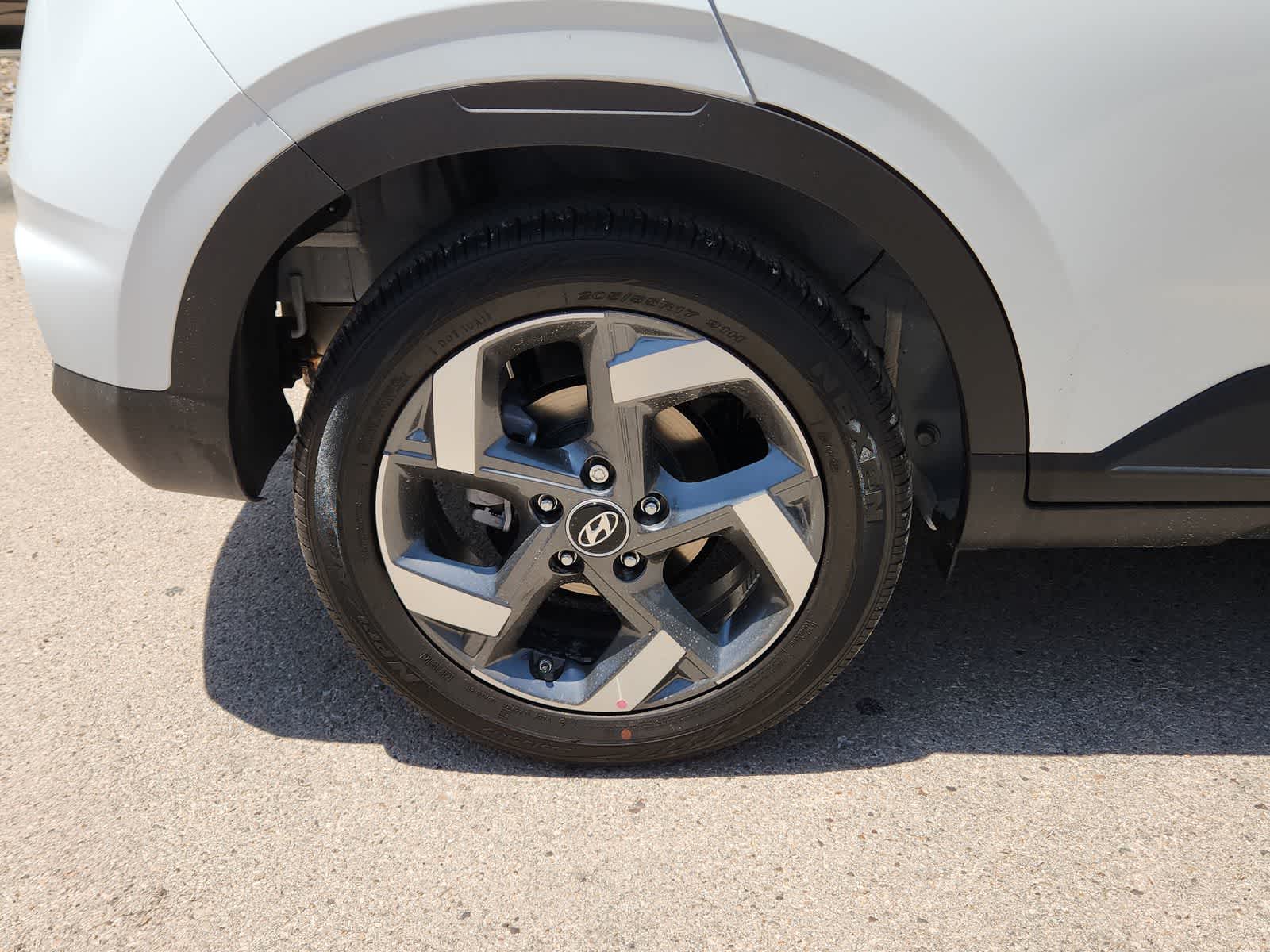 new 2025 Hyundai Venue car, priced at $24,300