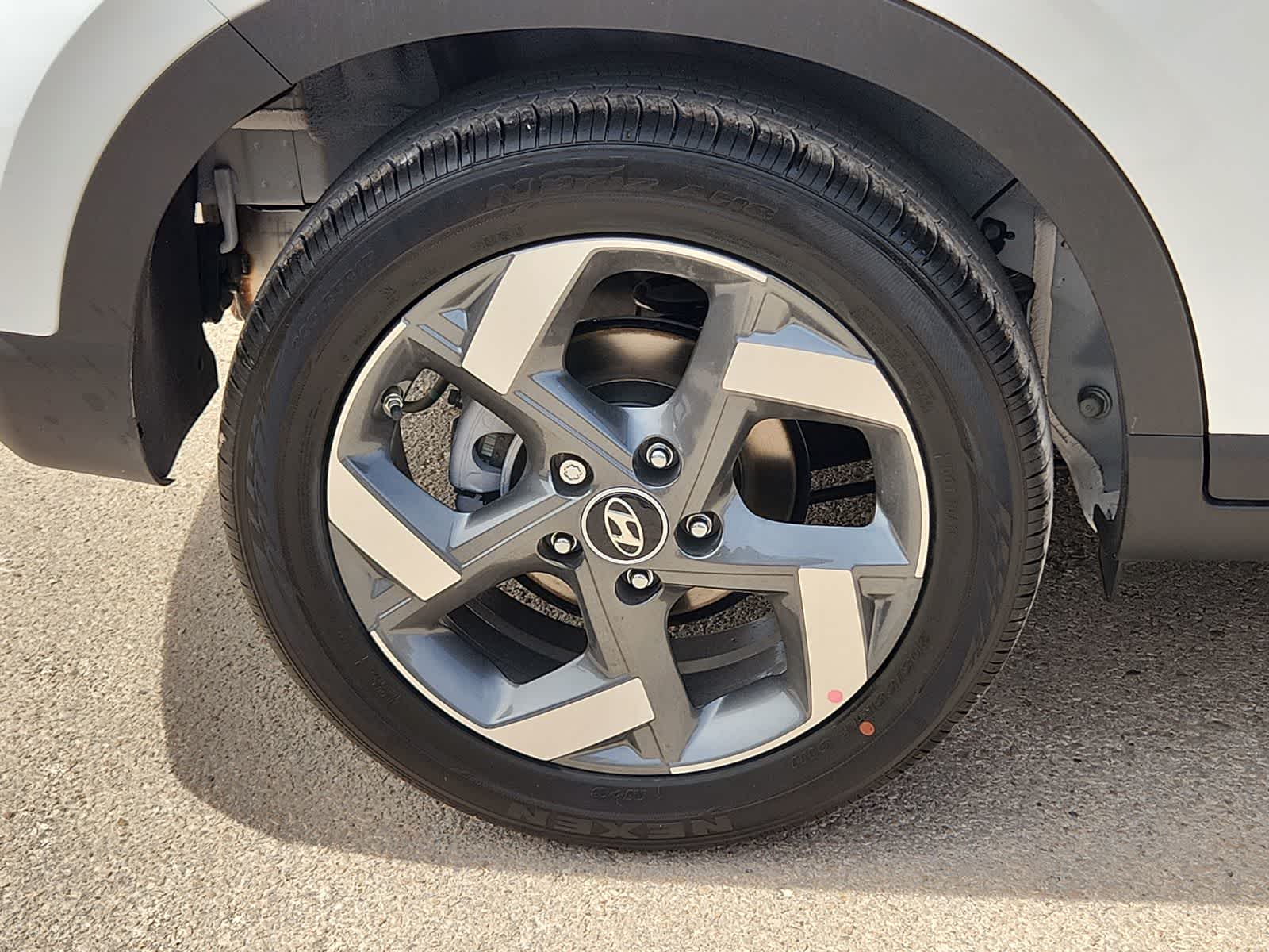 new 2025 Hyundai Venue car, priced at $25,550