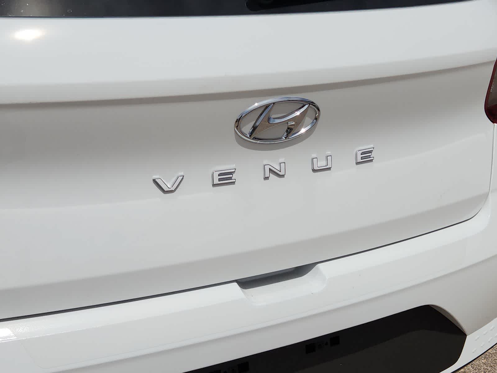 new 2025 Hyundai Venue car, priced at $25,550