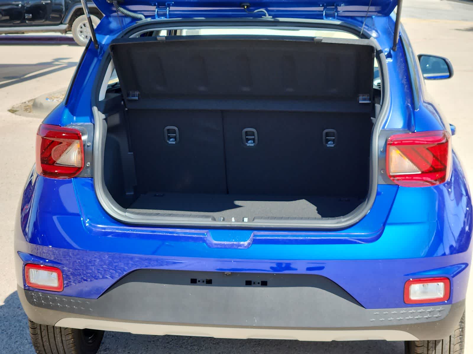 new 2025 Hyundai Venue car, priced at $25,565