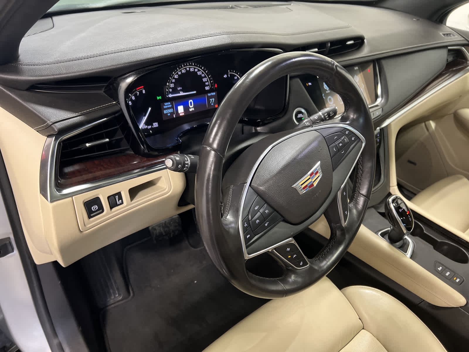 used 2017 Cadillac XT5 car, priced at $20,901