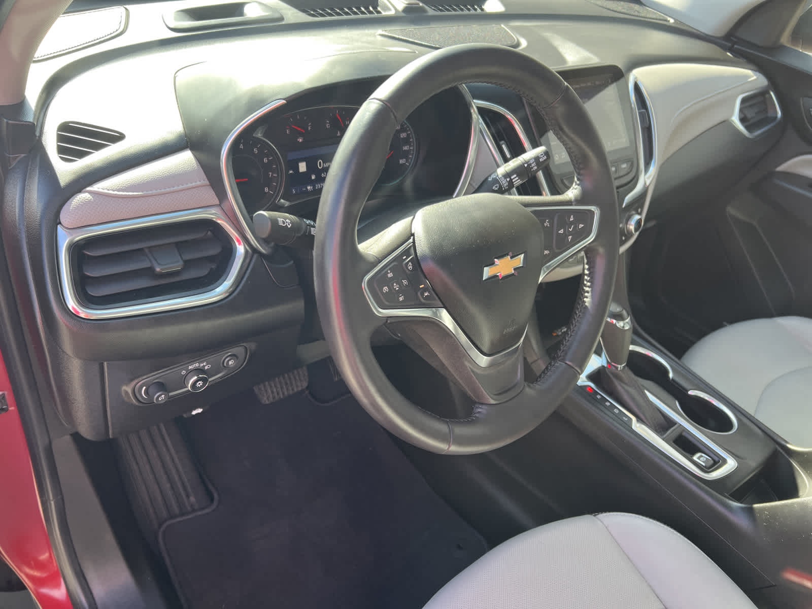 used 2021 Chevrolet Equinox car, priced at $27,901